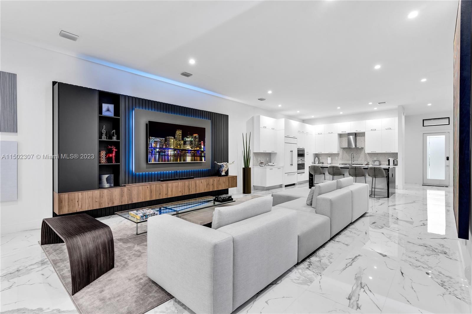8179 NW 47th Ter