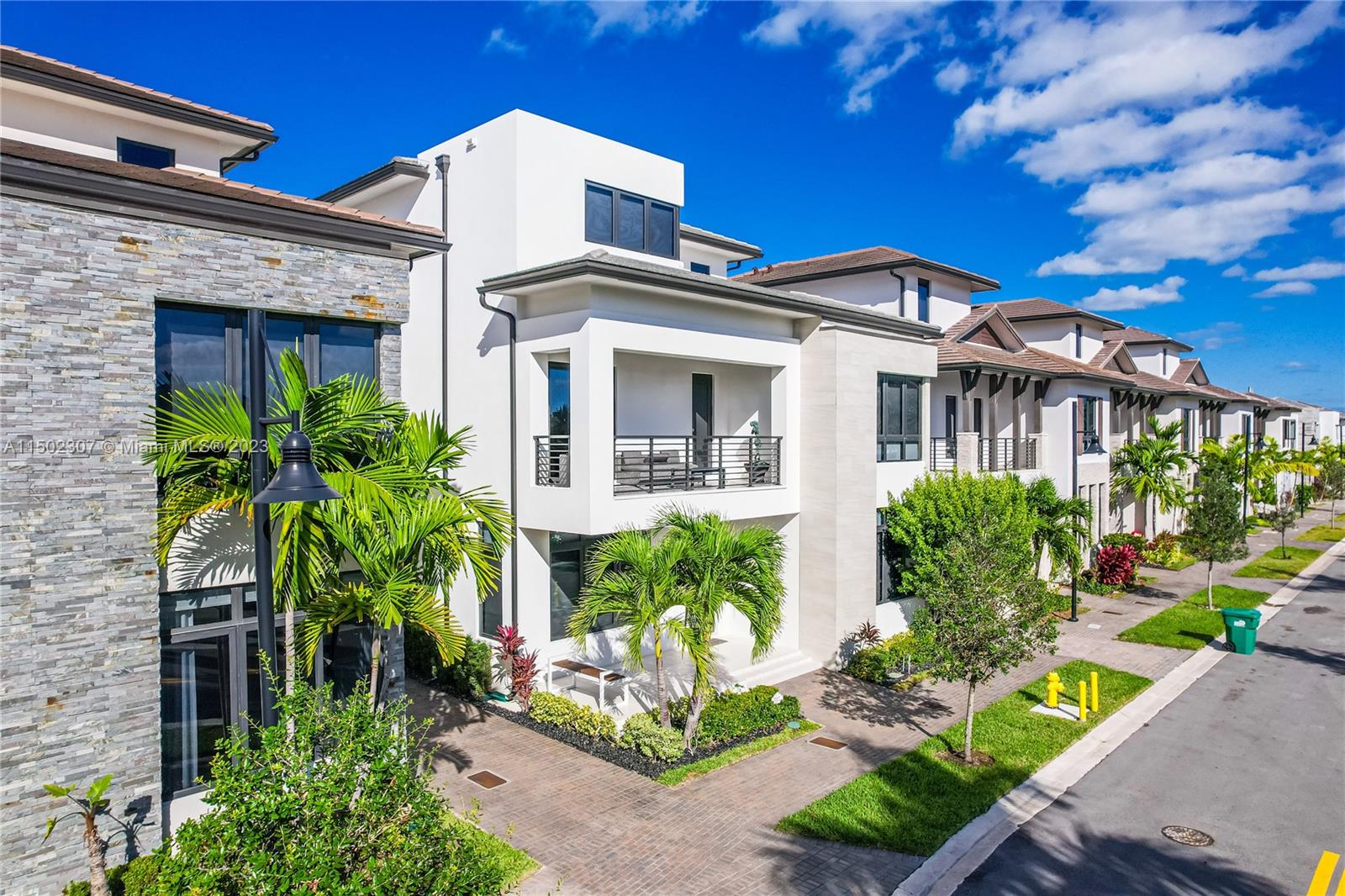 8179 NW 47th Ter