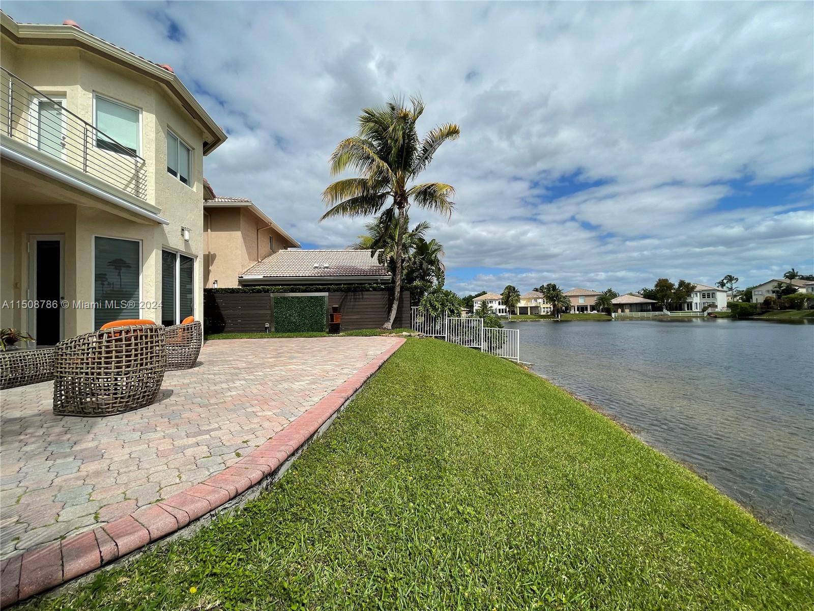 7181 NW 109th Pl