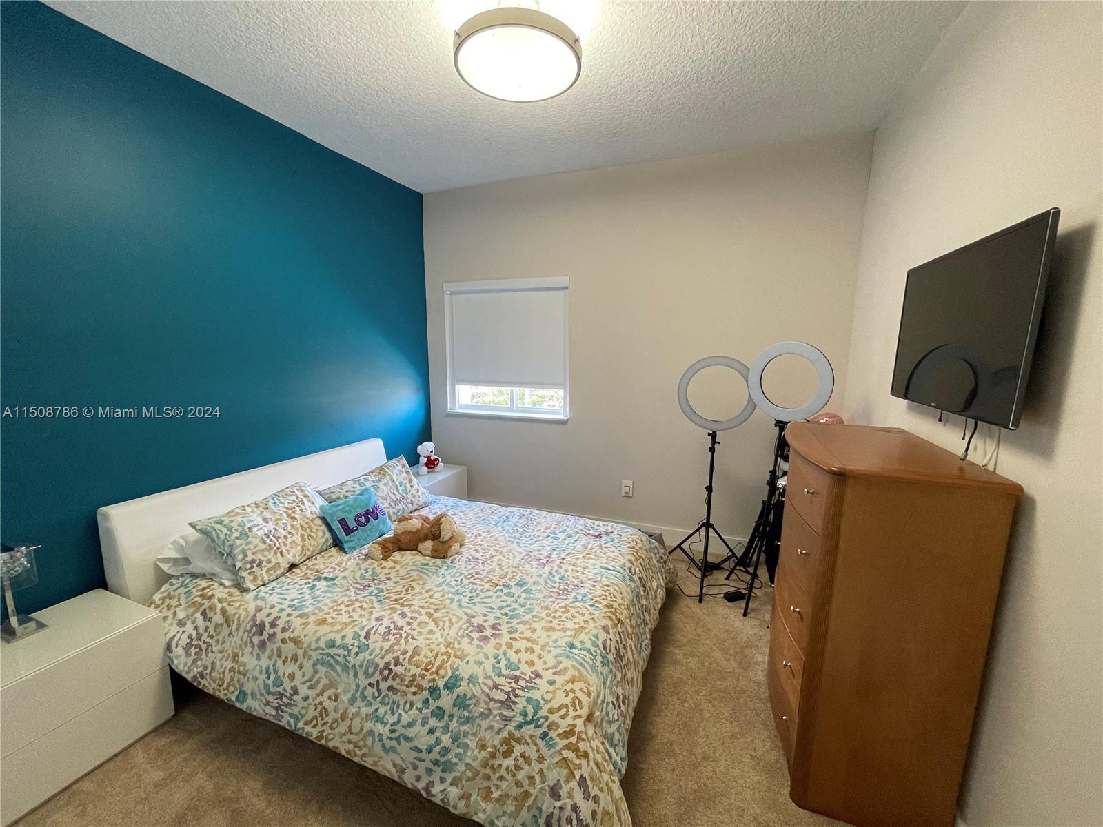 7181 NW 109th Pl