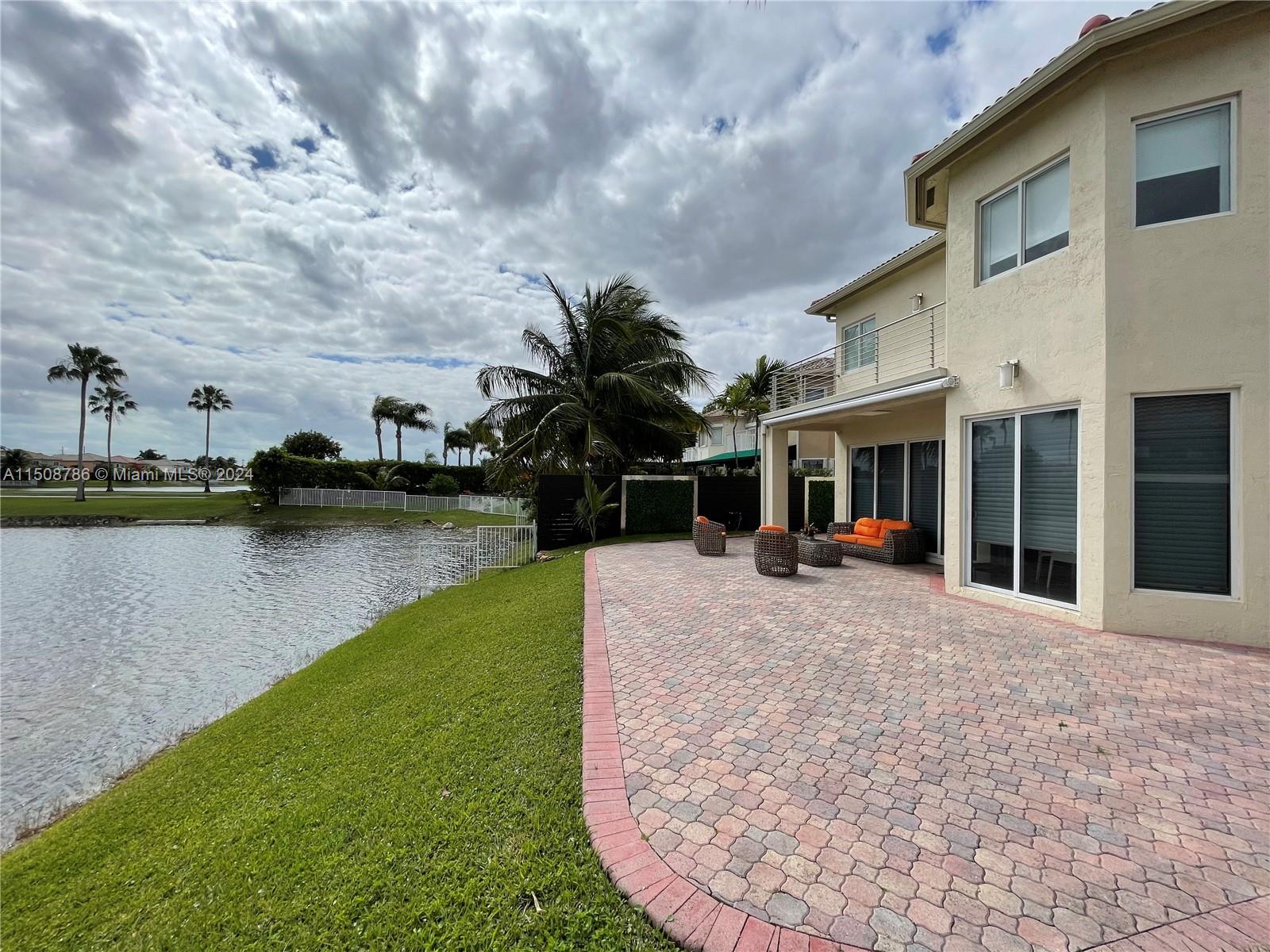 7181 NW 109th Pl