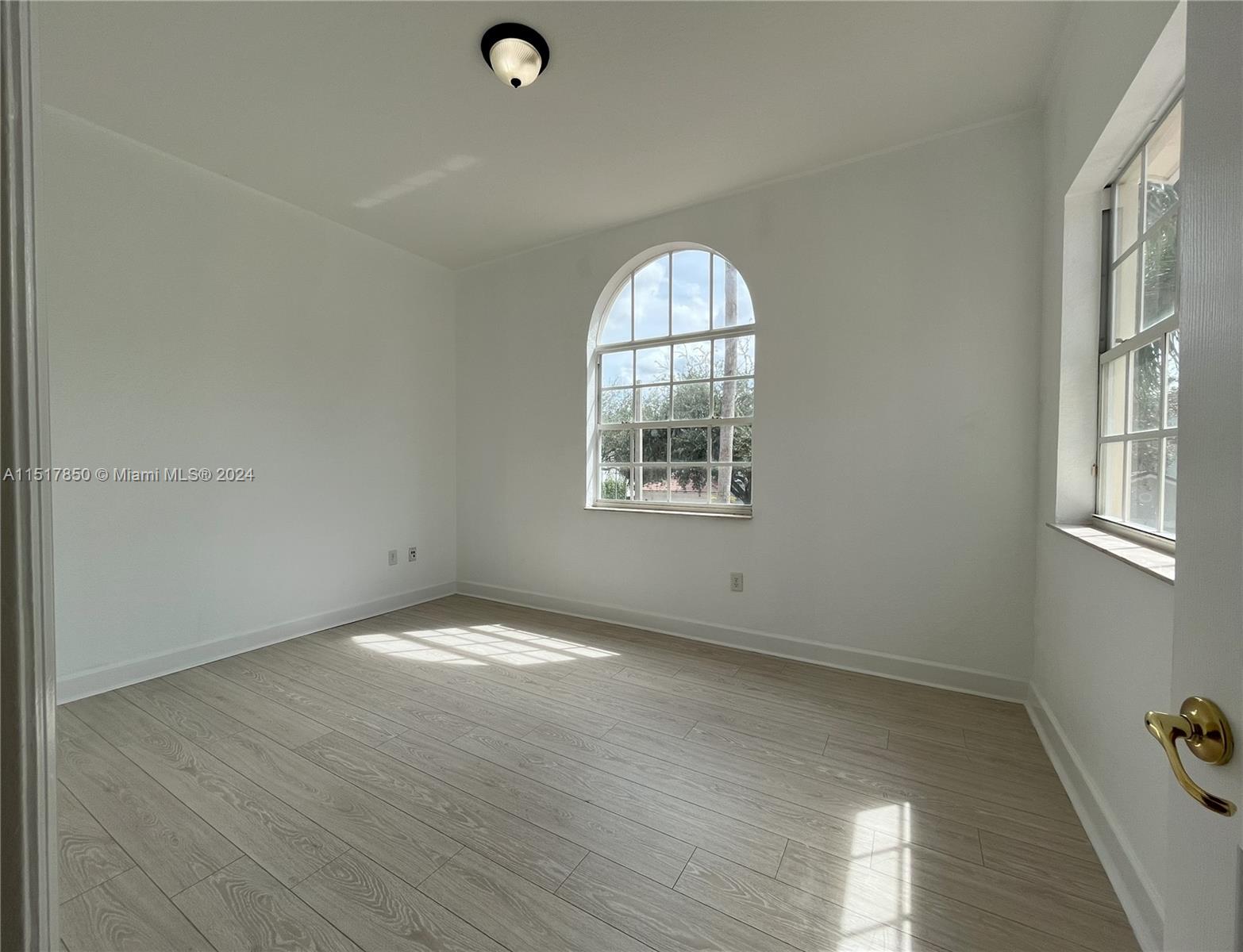 11213 NW 71st Ter Unit: -