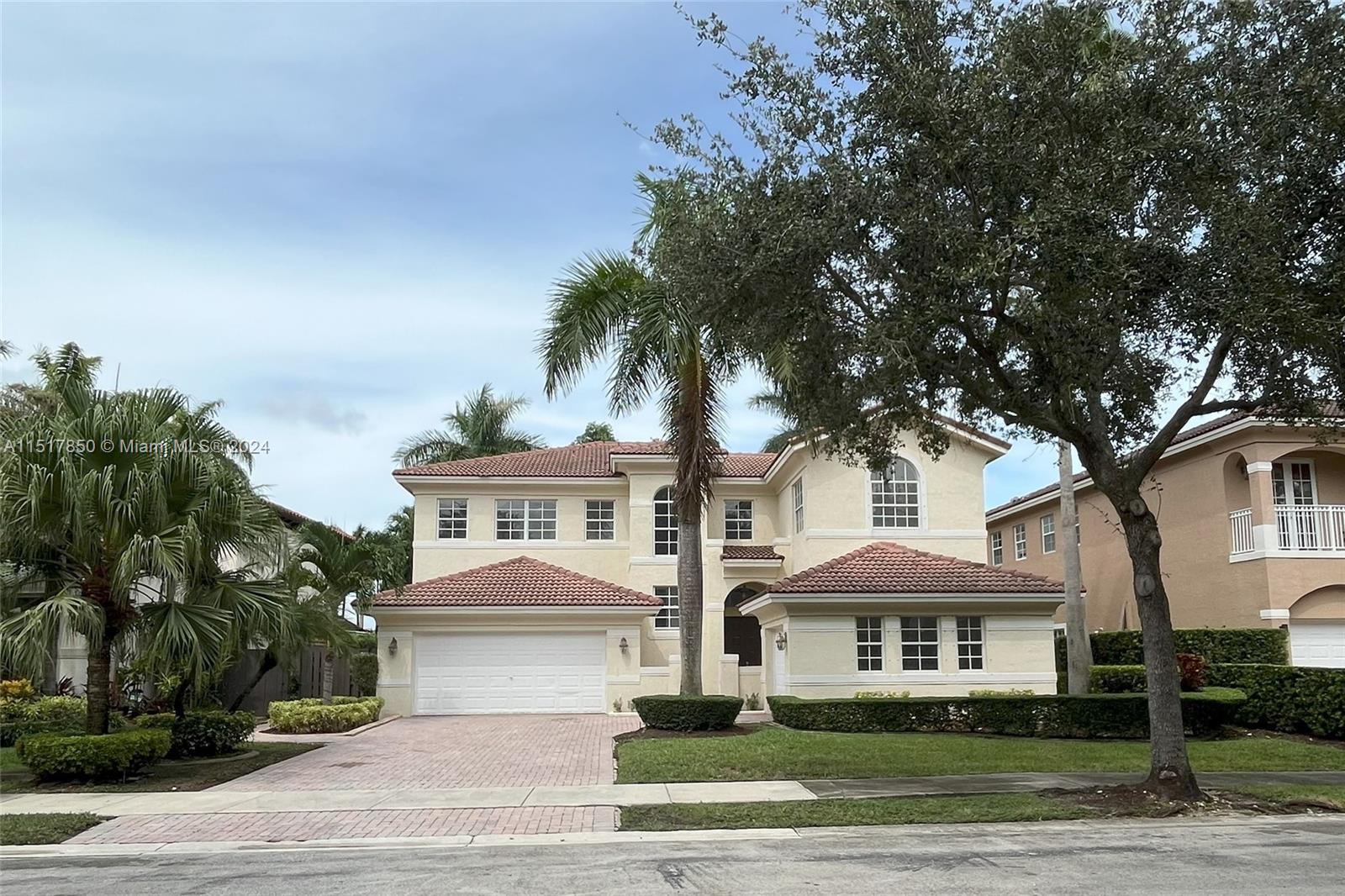 11213 NW 71st Ter Unit: -