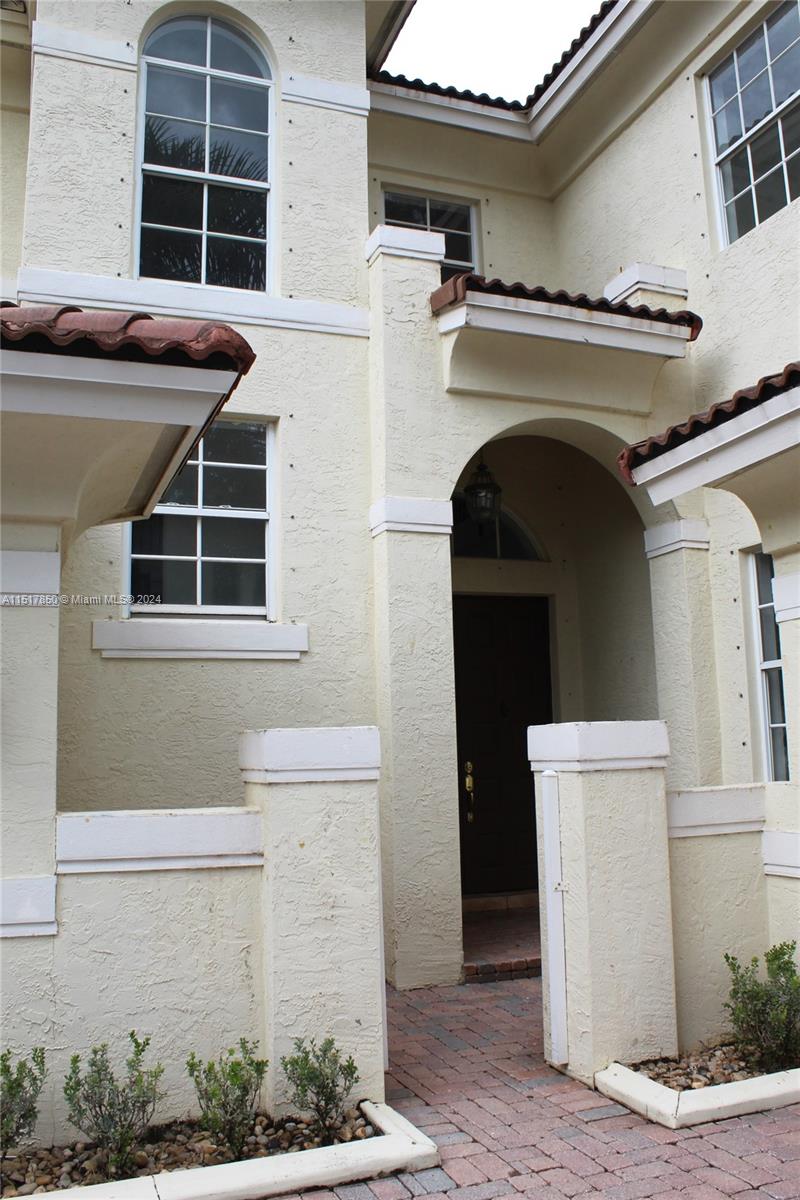 11213 NW 71st Ter Unit: -