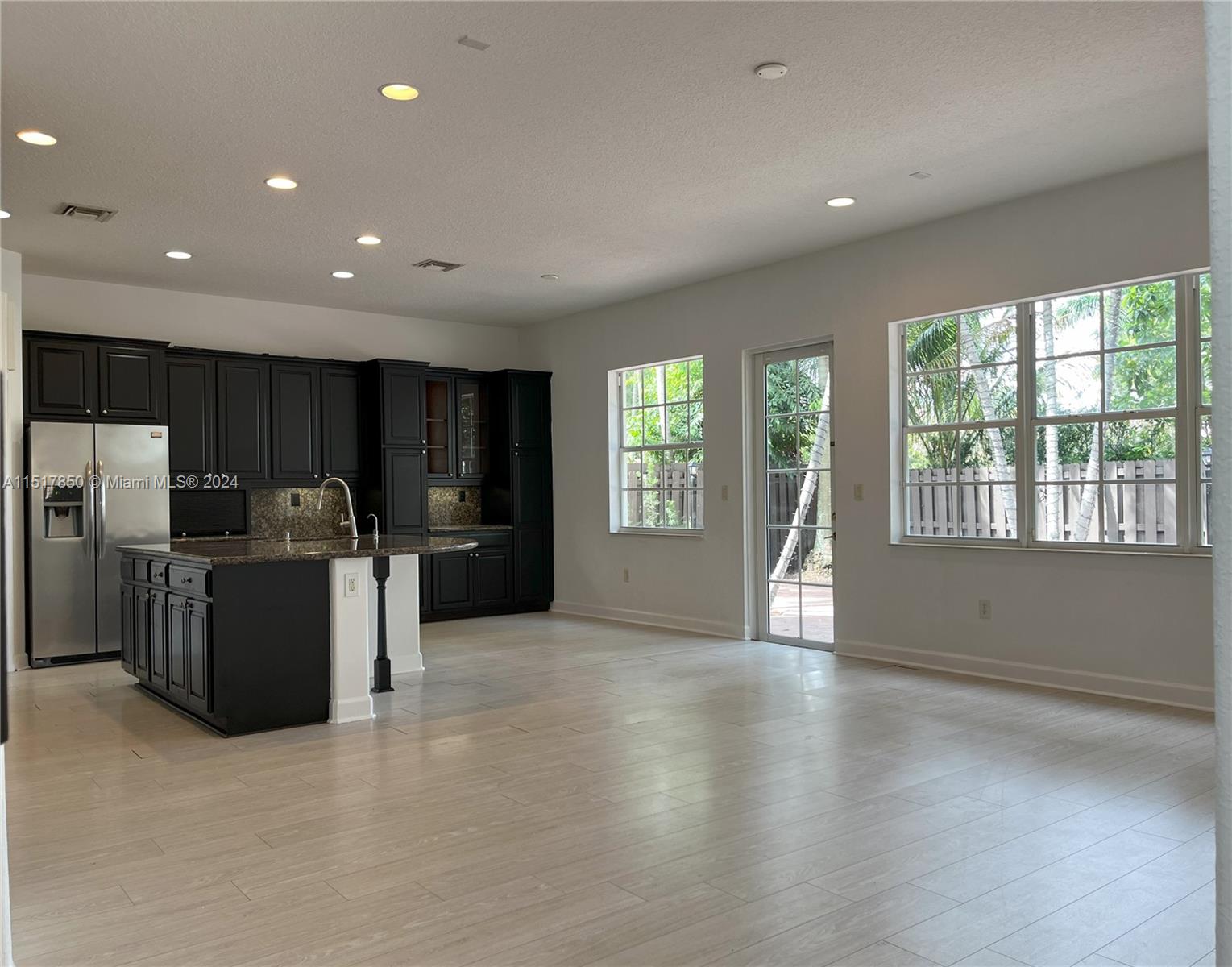 11213 NW 71st Ter Unit: -