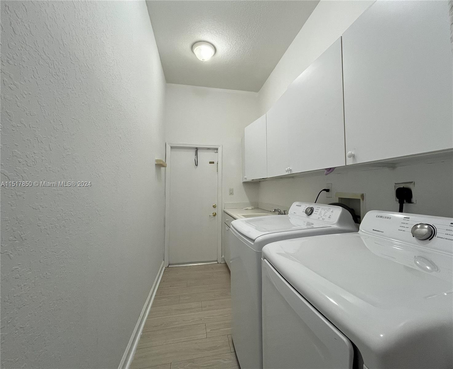 11213 NW 71st Ter Unit: -