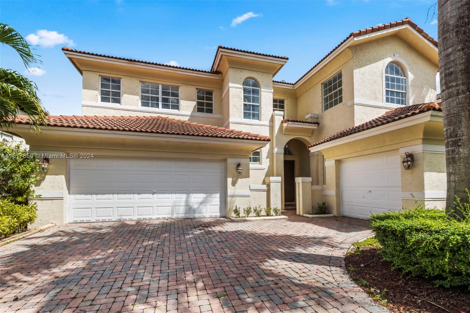 11213 NW 71st Ter Unit: -