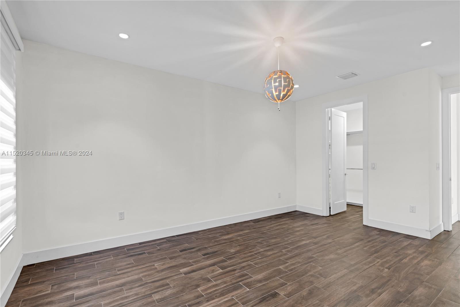 10426 NW 64th Ter