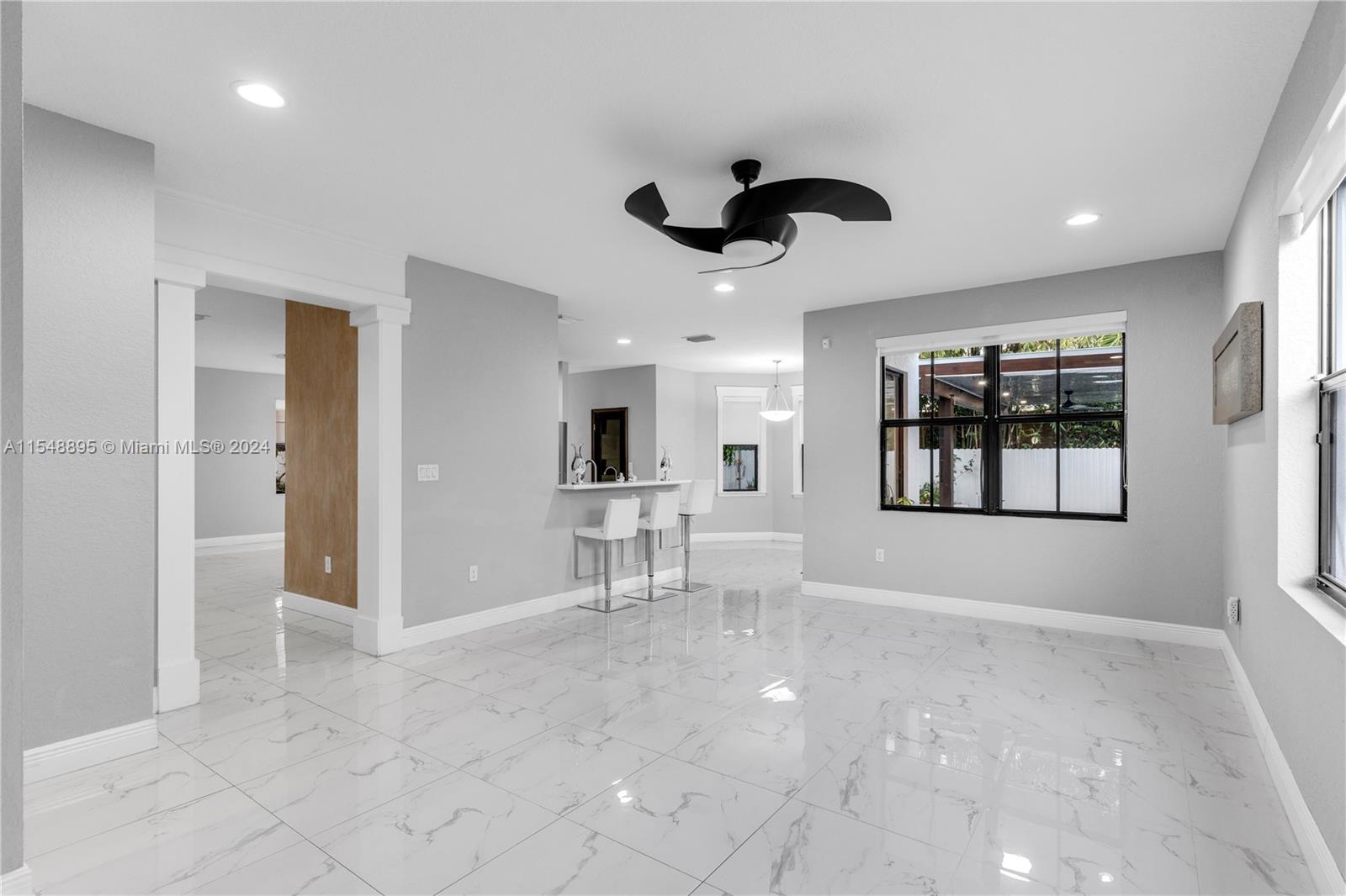 9923 NW 10th Ter