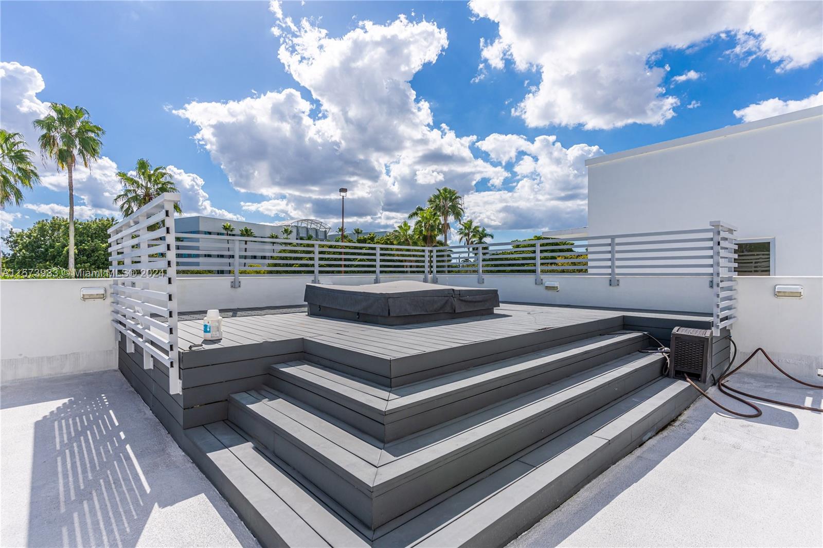 8404 NW 33rd Ter