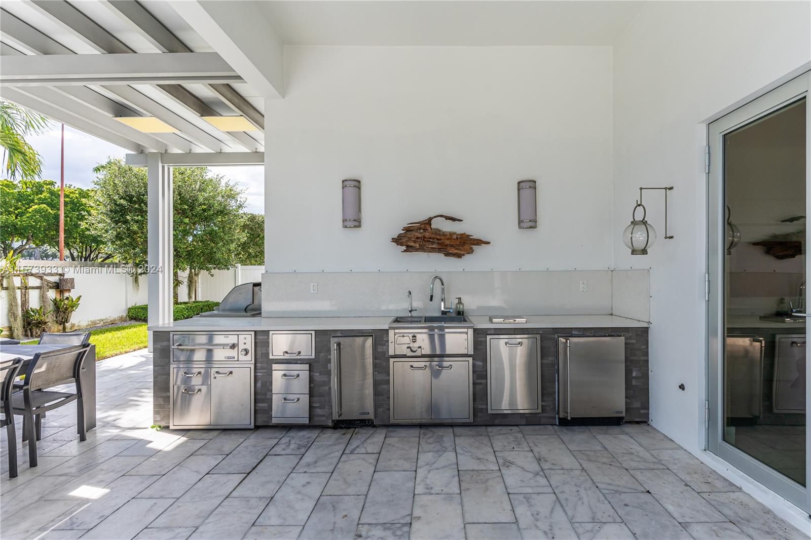 8404 NW 33rd Ter