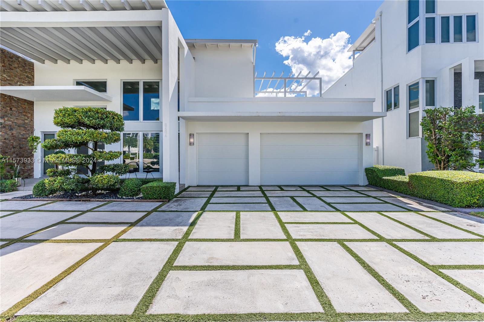 8404 NW 33rd Ter