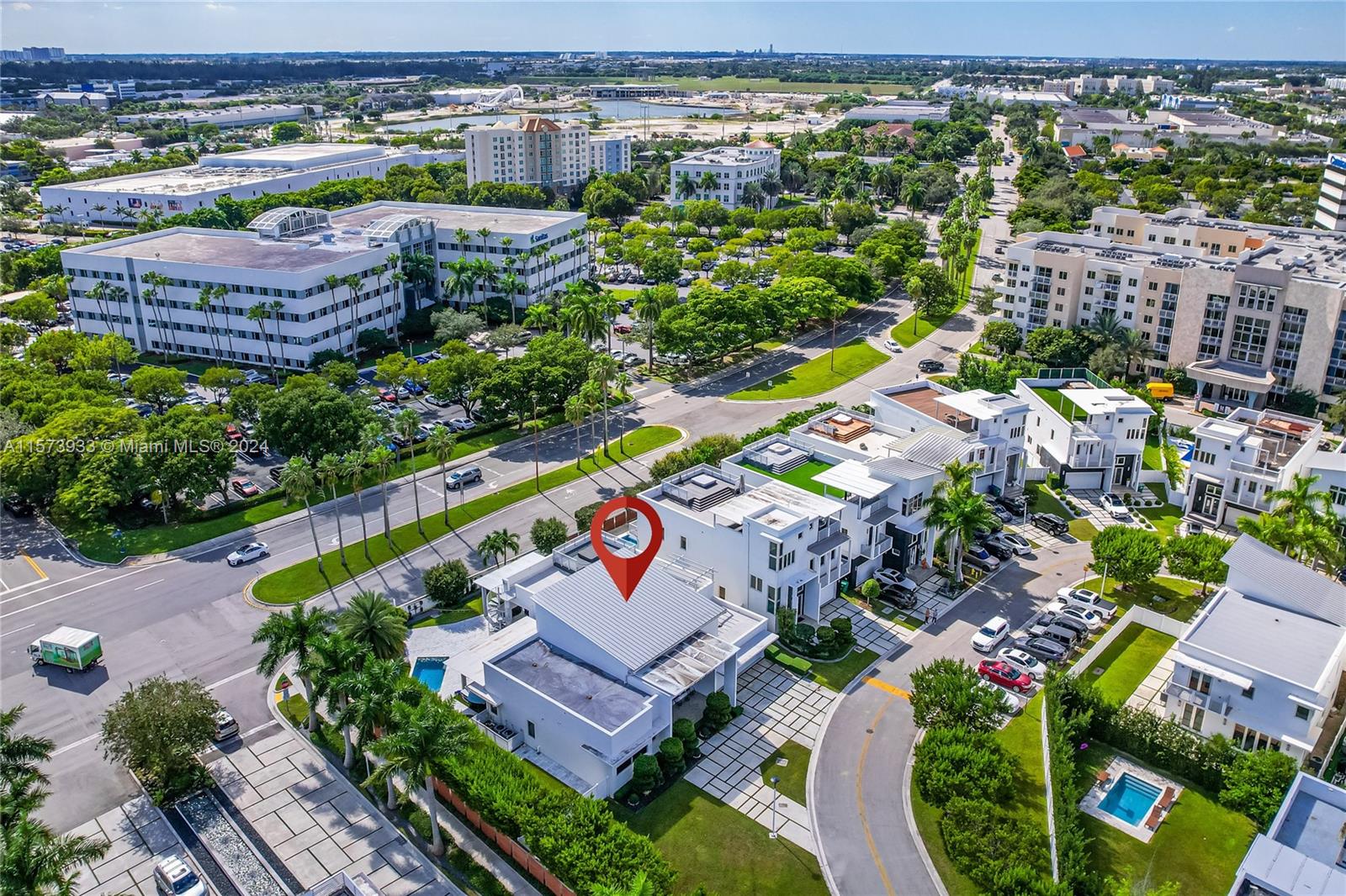 8404 NW 33rd Ter
