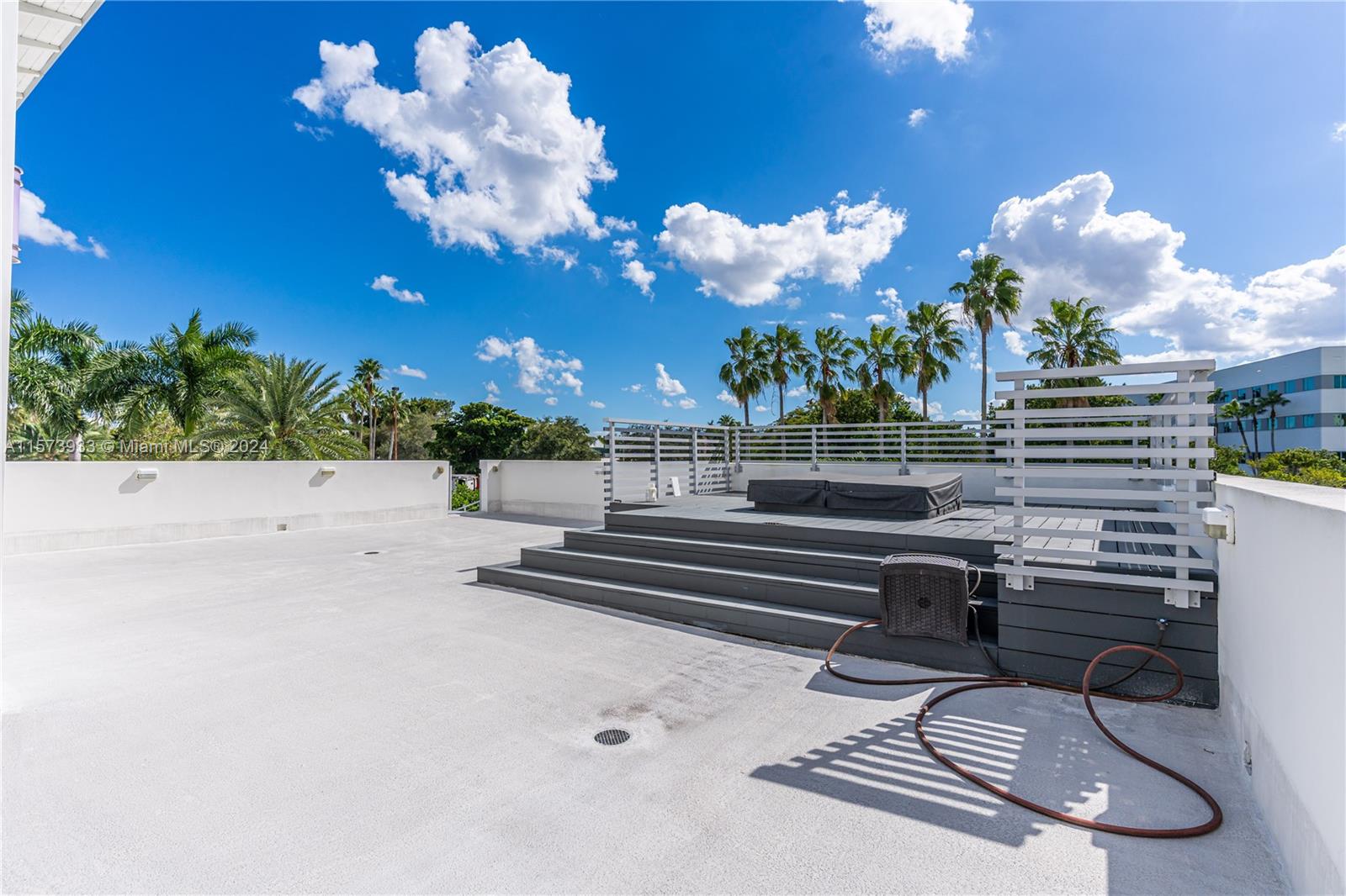 8404 NW 33rd Ter