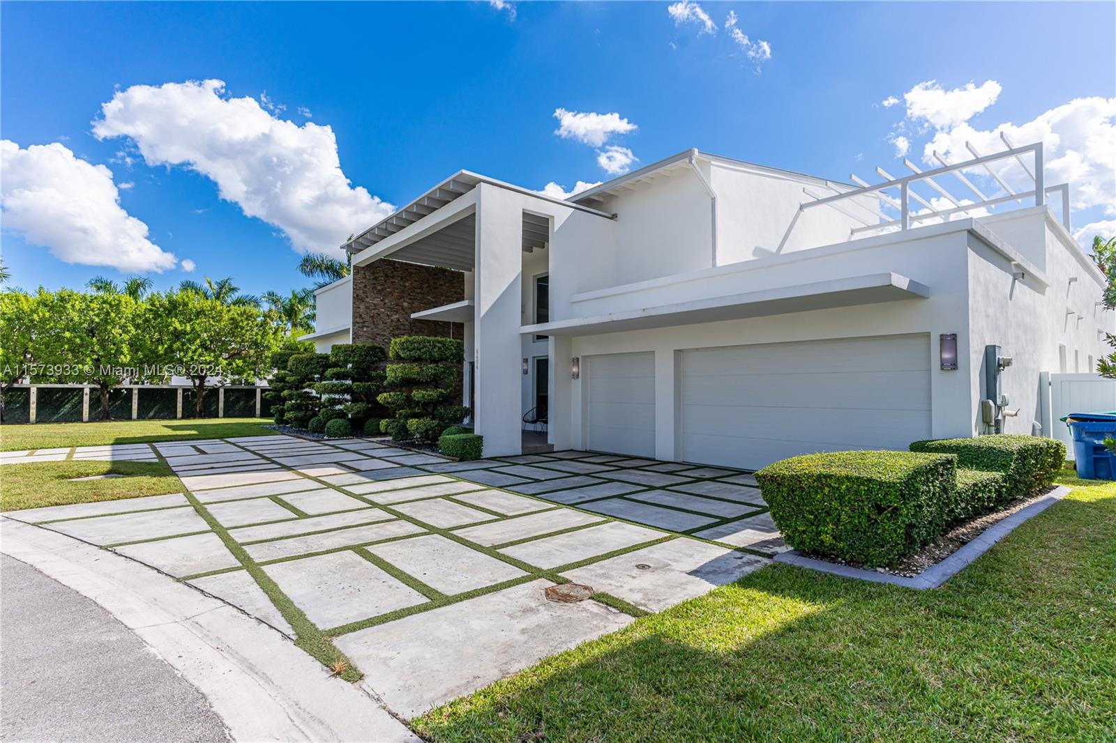 8404 NW 33rd Ter