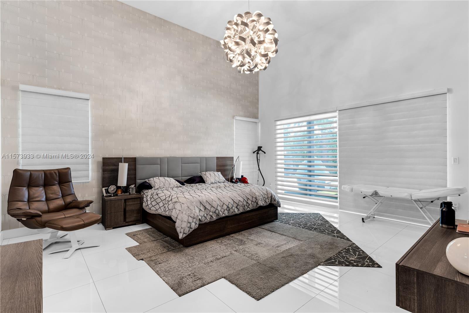 8404 NW 33rd Ter