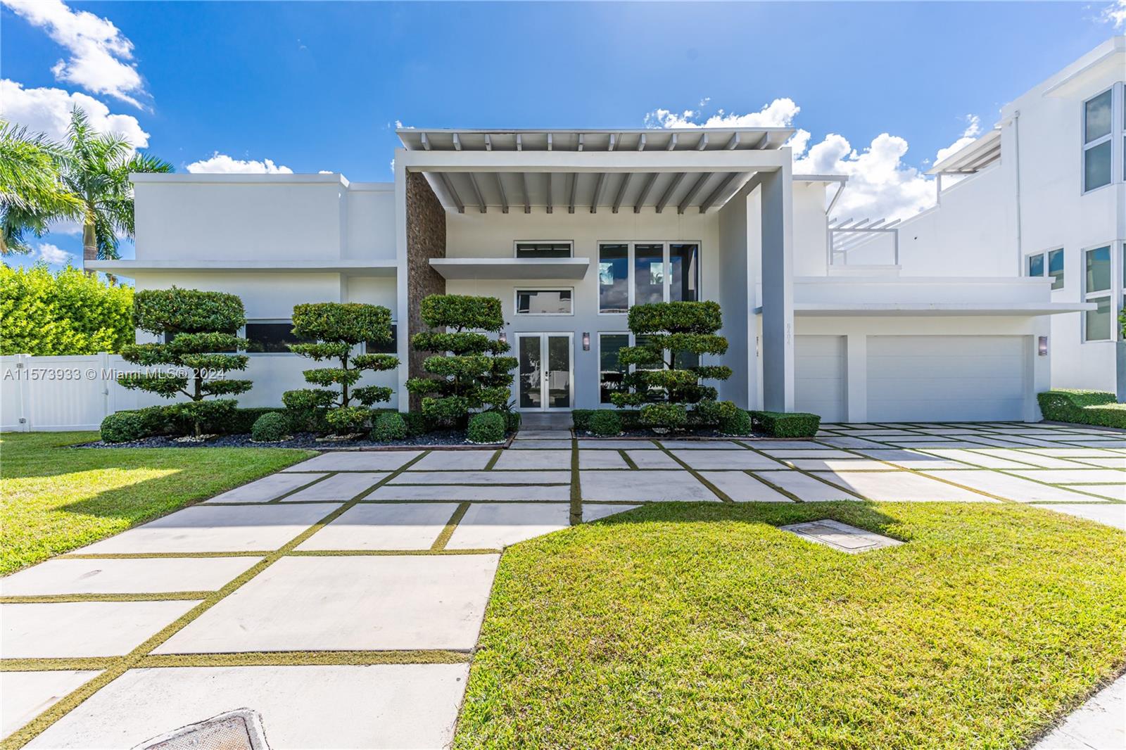 8404 NW 33rd Ter