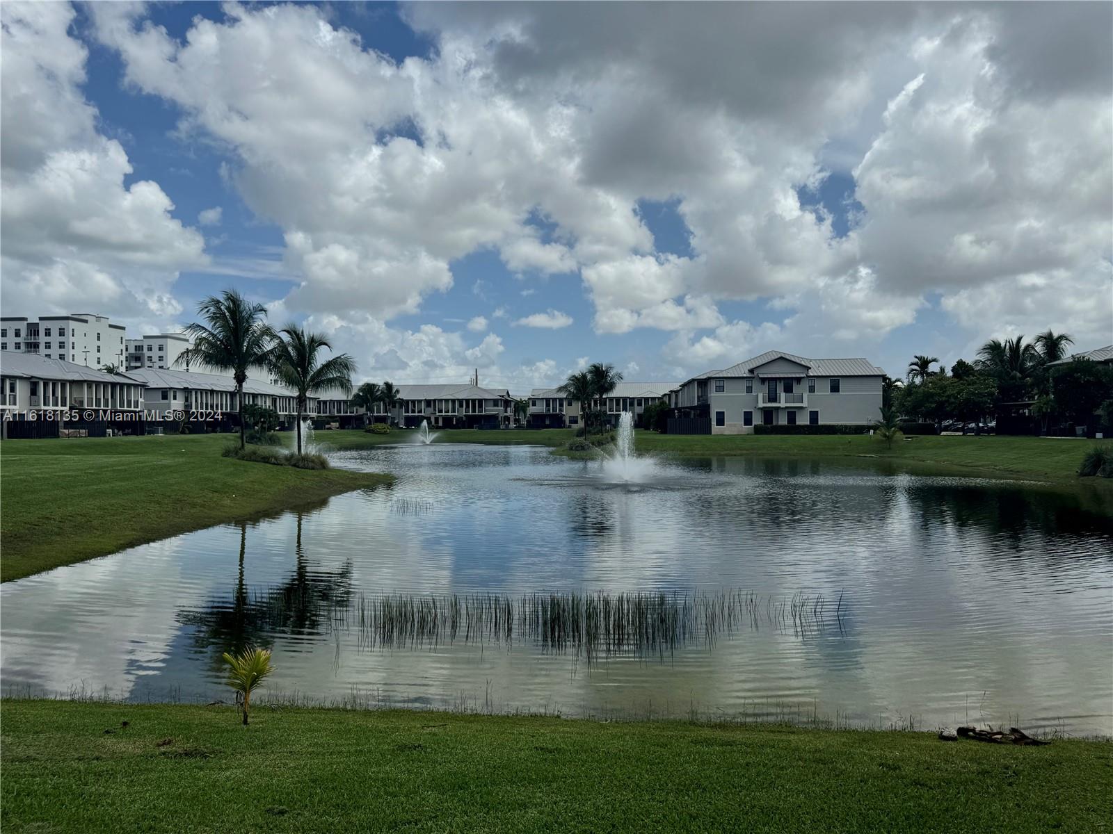 10400 NW 58th Ter