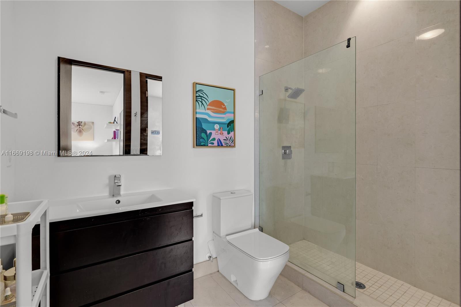 8280 NW 34th St