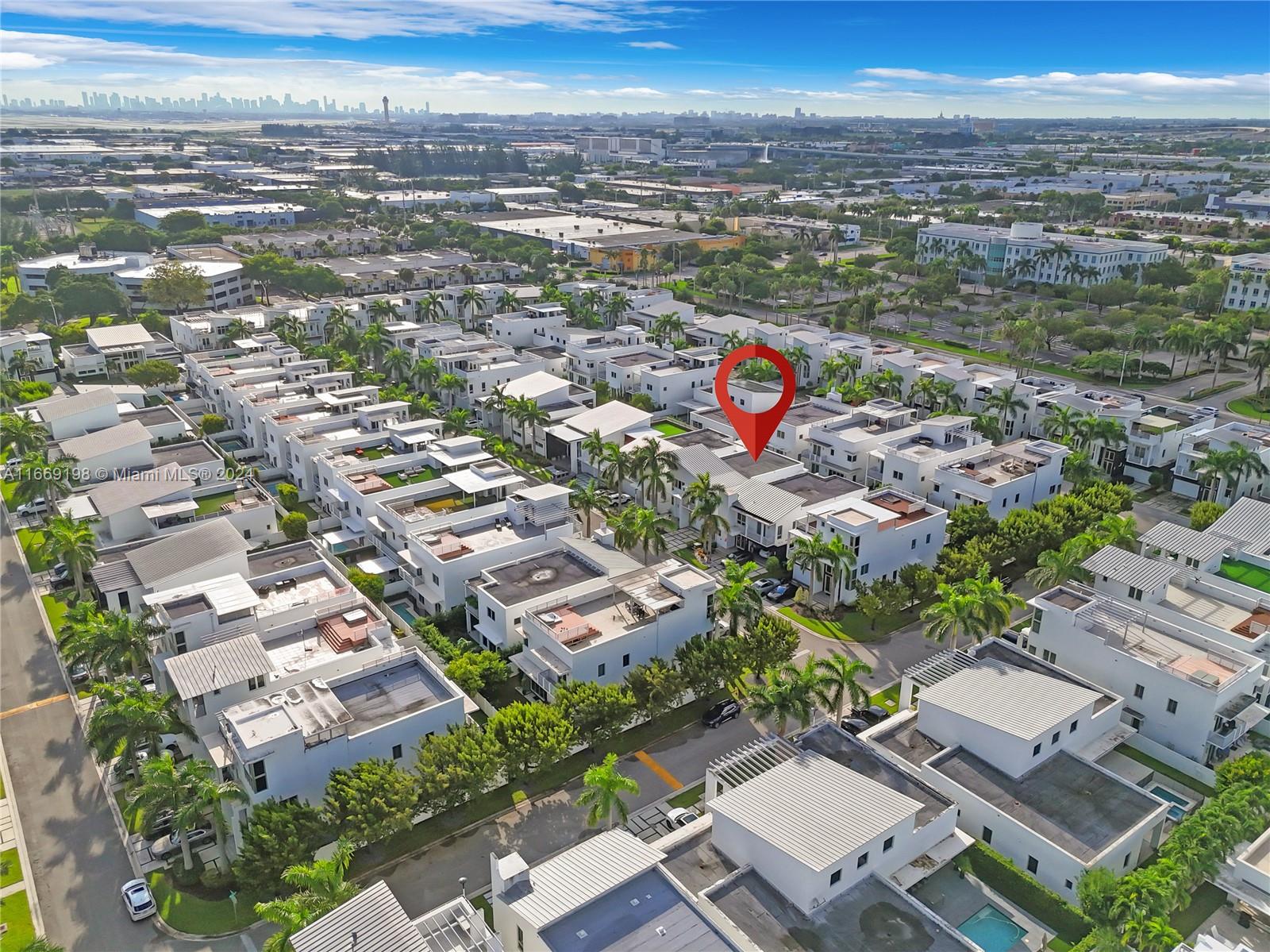 8280 NW 34th St