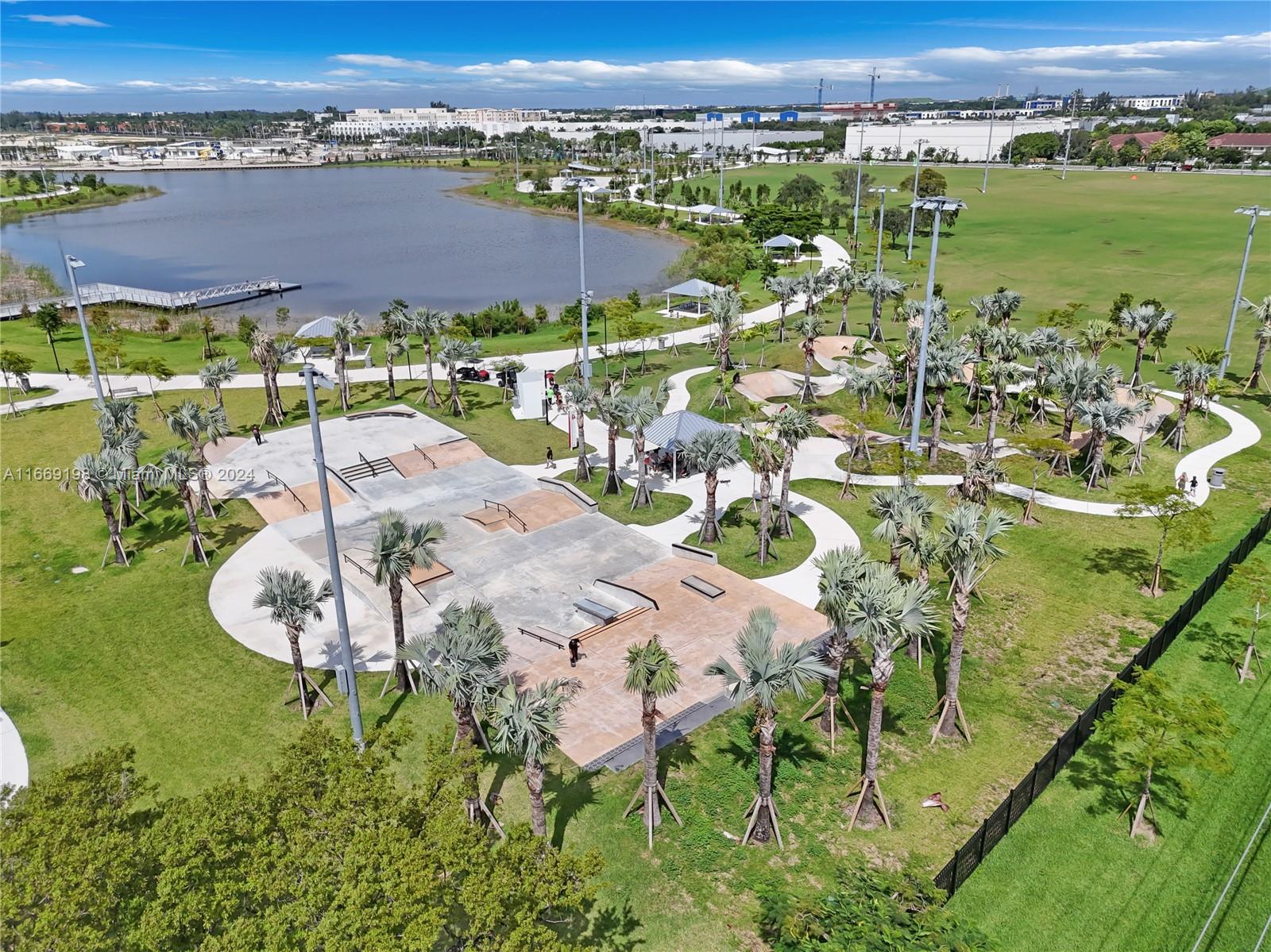 8280 NW 34th St