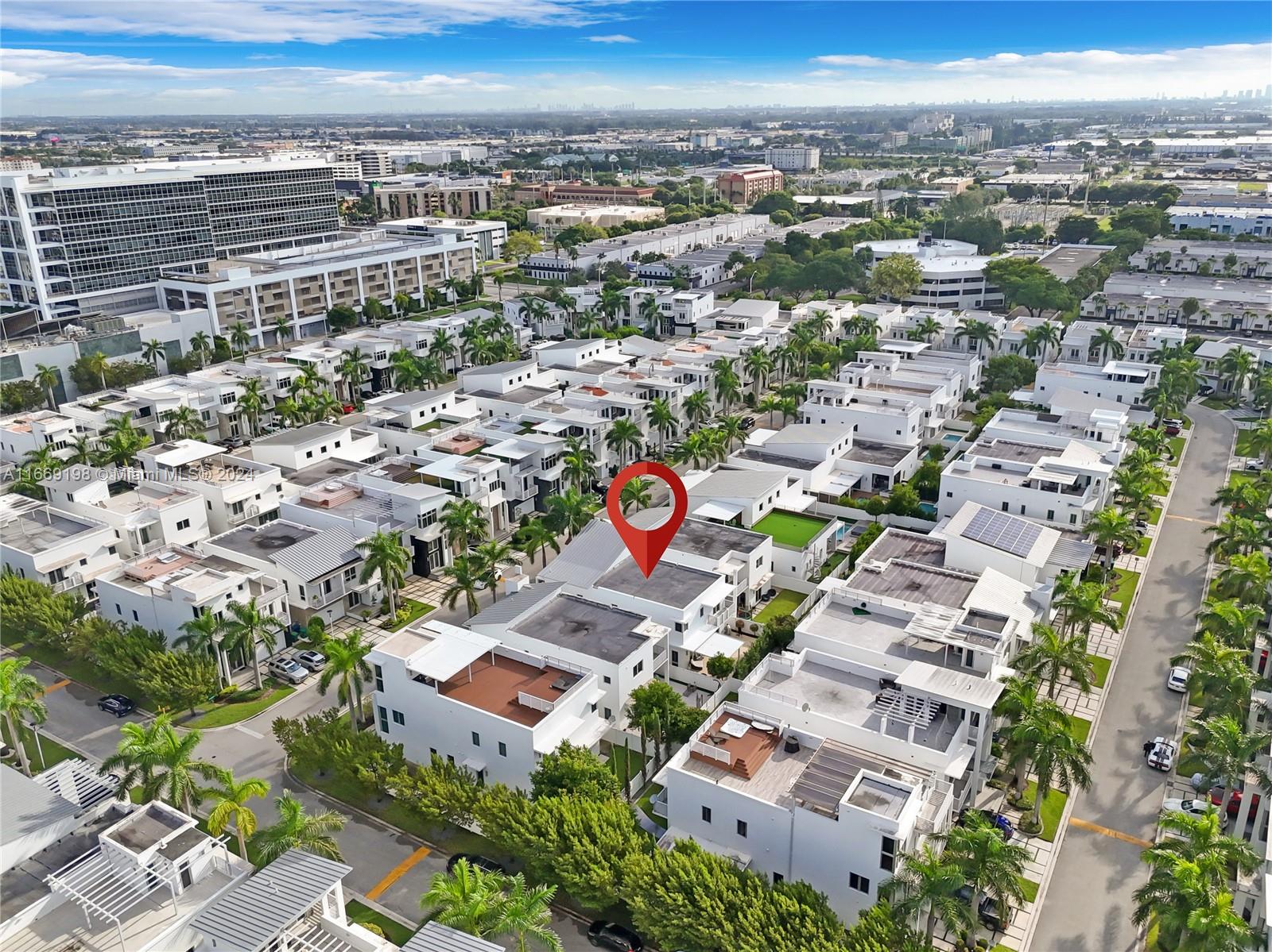 8280 NW 34th St