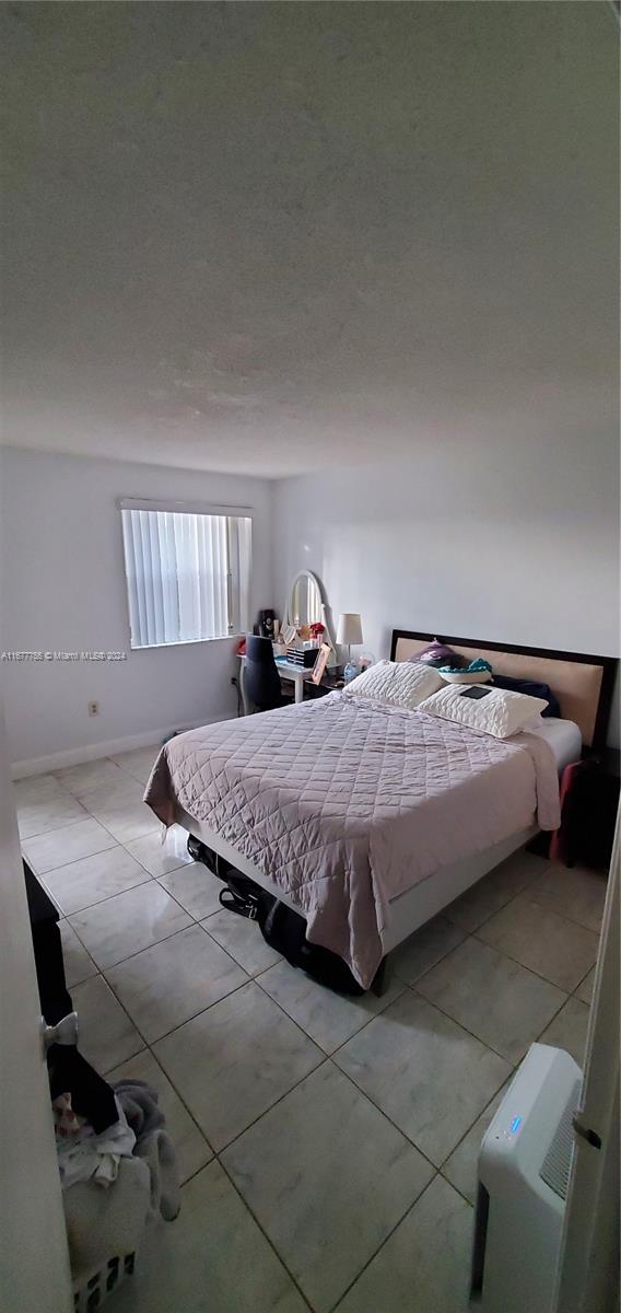 8660 NW 6th Ln # 203 Unit: 5-203