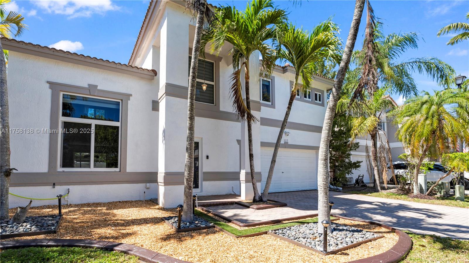 5212 NW 108th PL