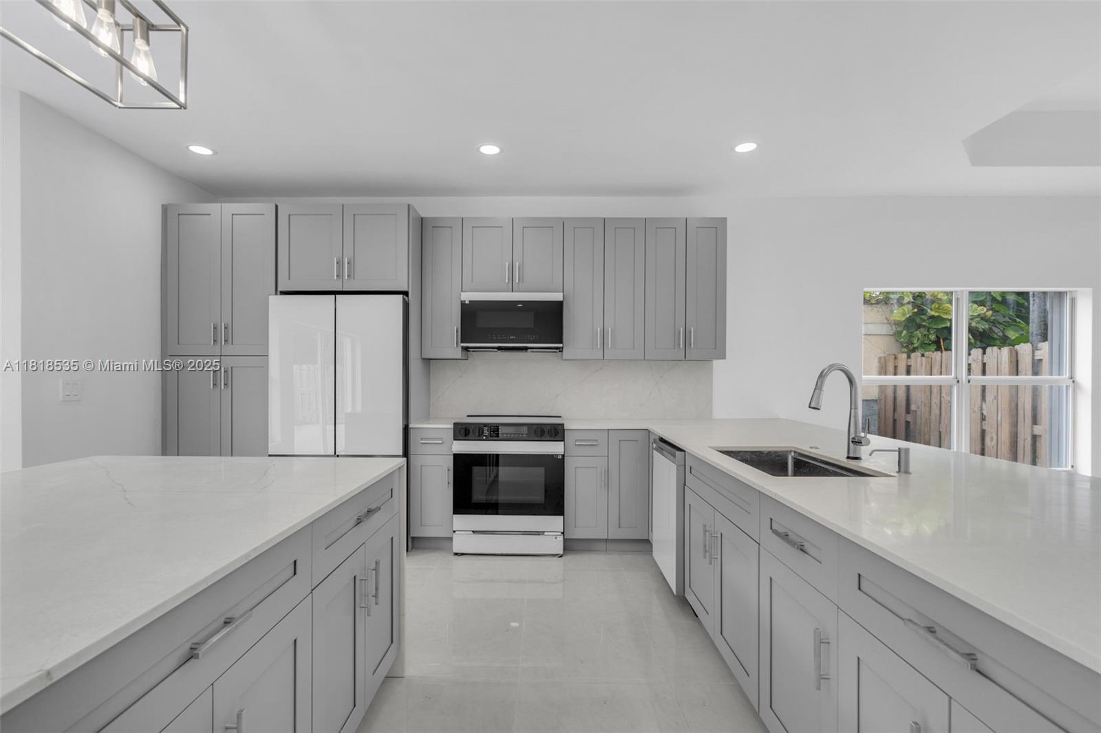 11244 NW 58th Ter