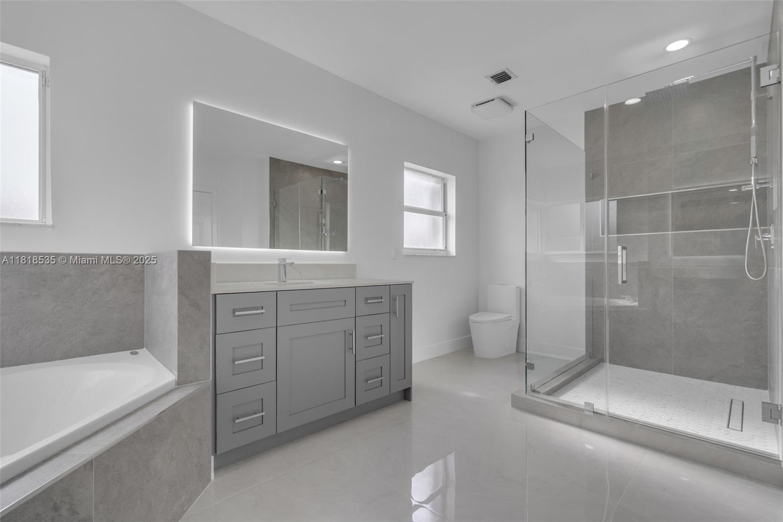 11244 NW 58th Ter
