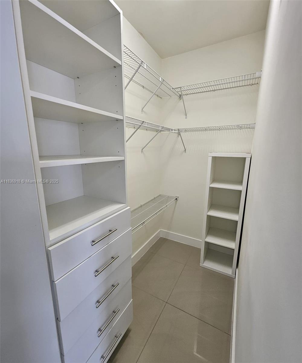 6410 NW 105th Pl Unit: Studio