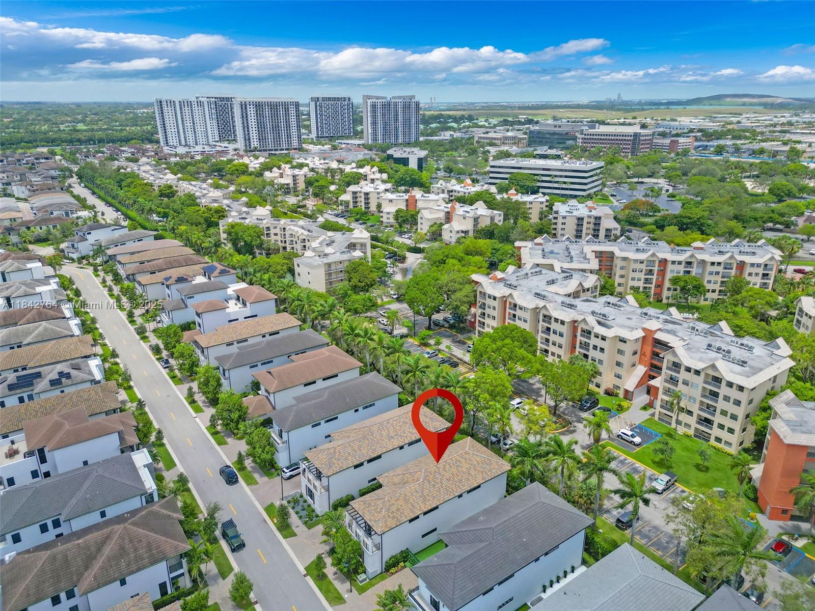 8109 NW 48th Ter