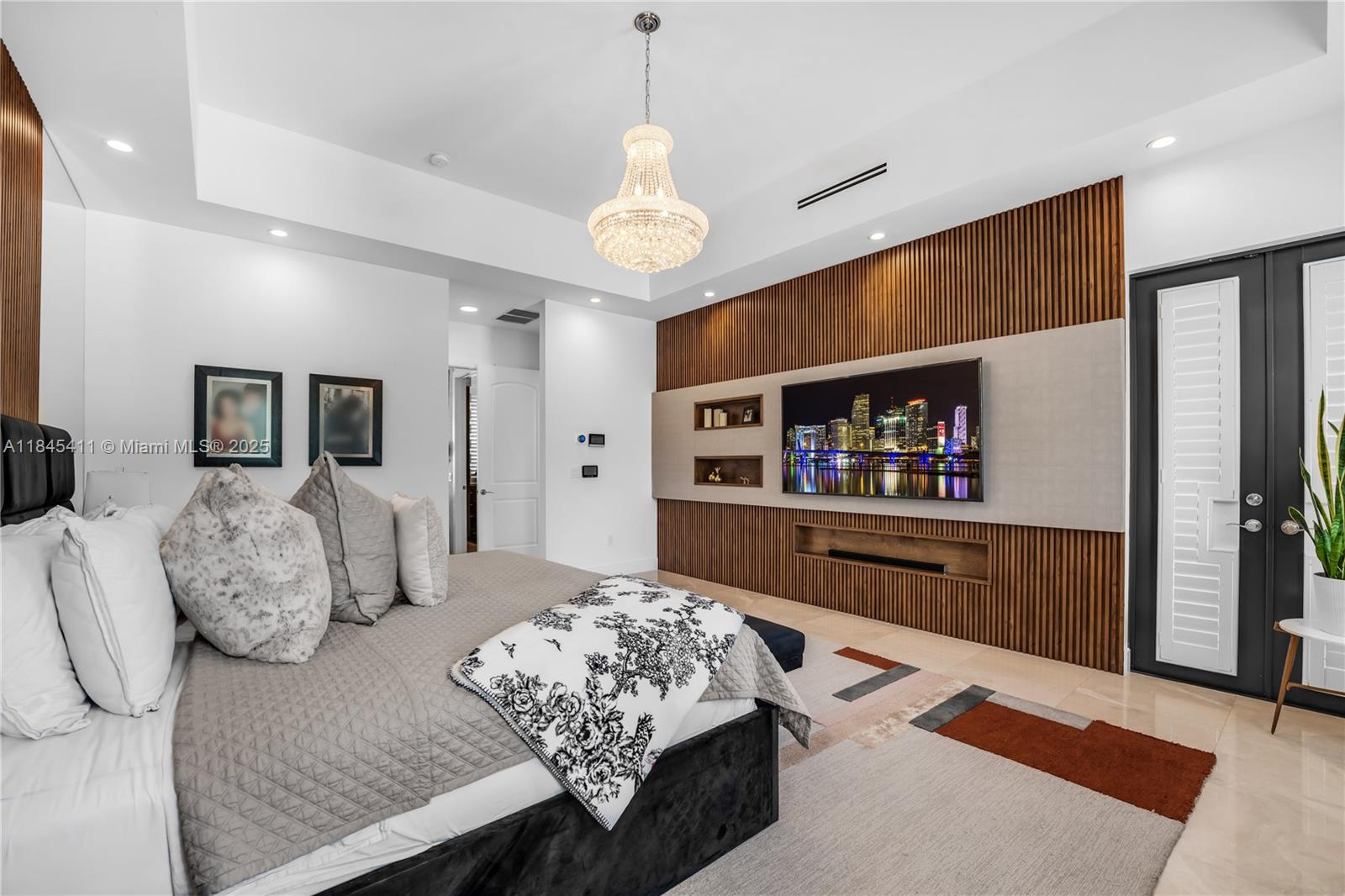 331 SW 124th Ave