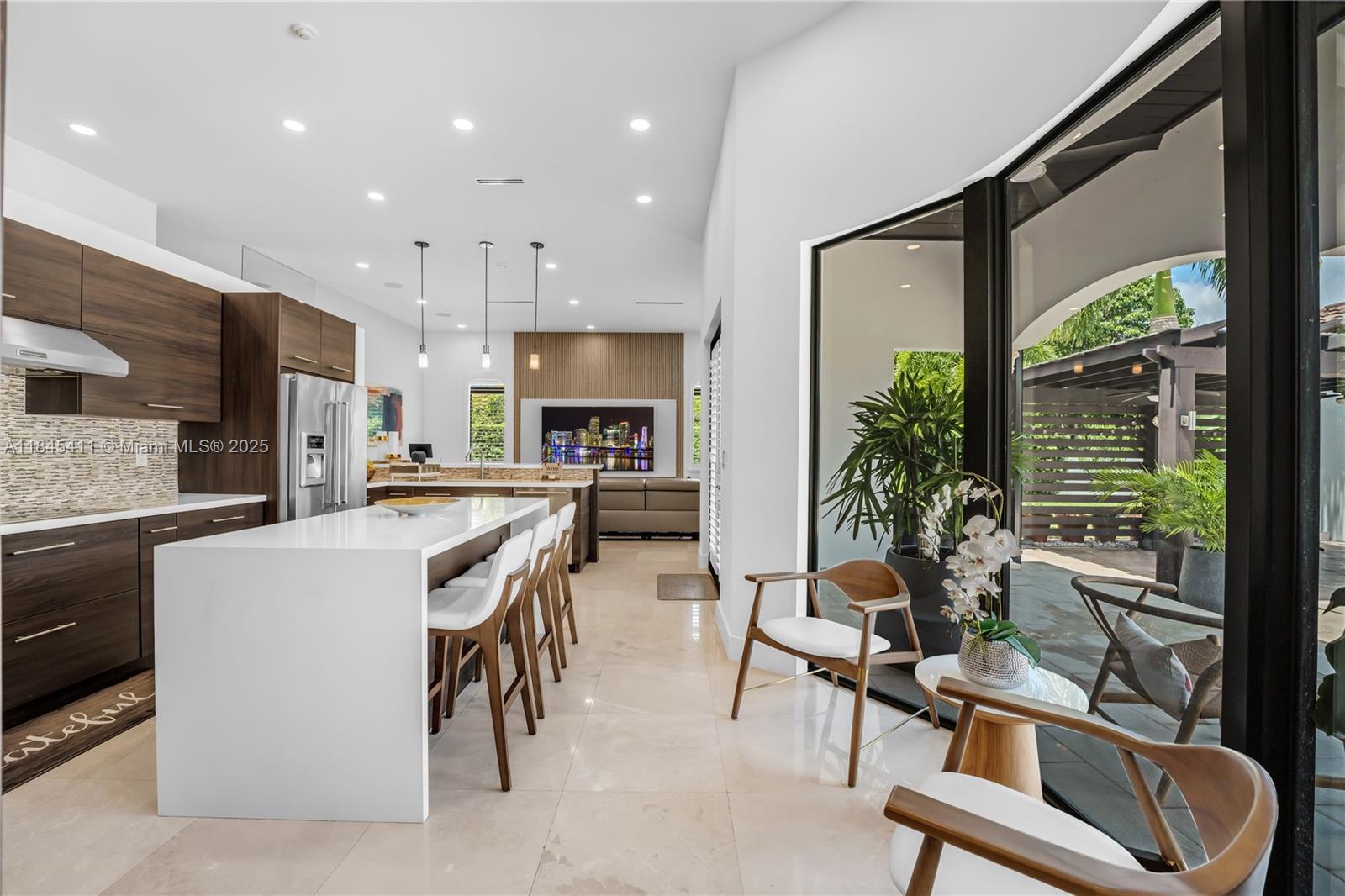 331 SW 124th Ave