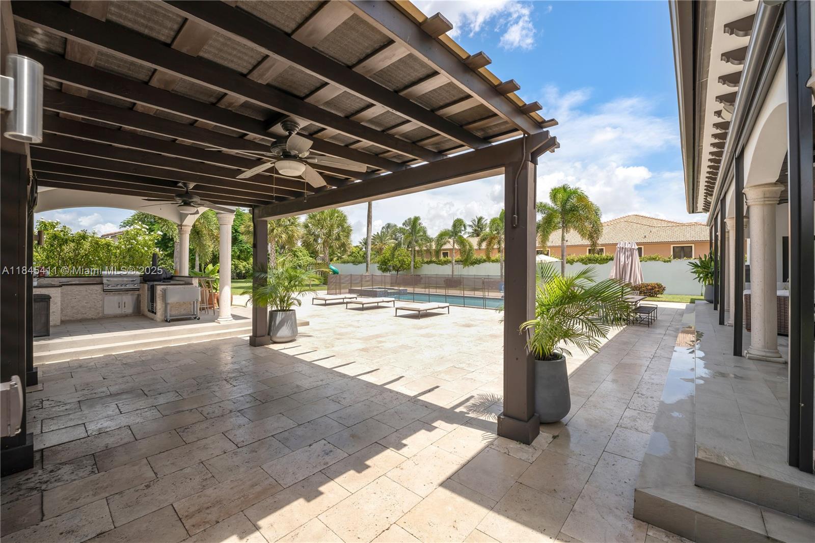 331 SW 124th Ave
