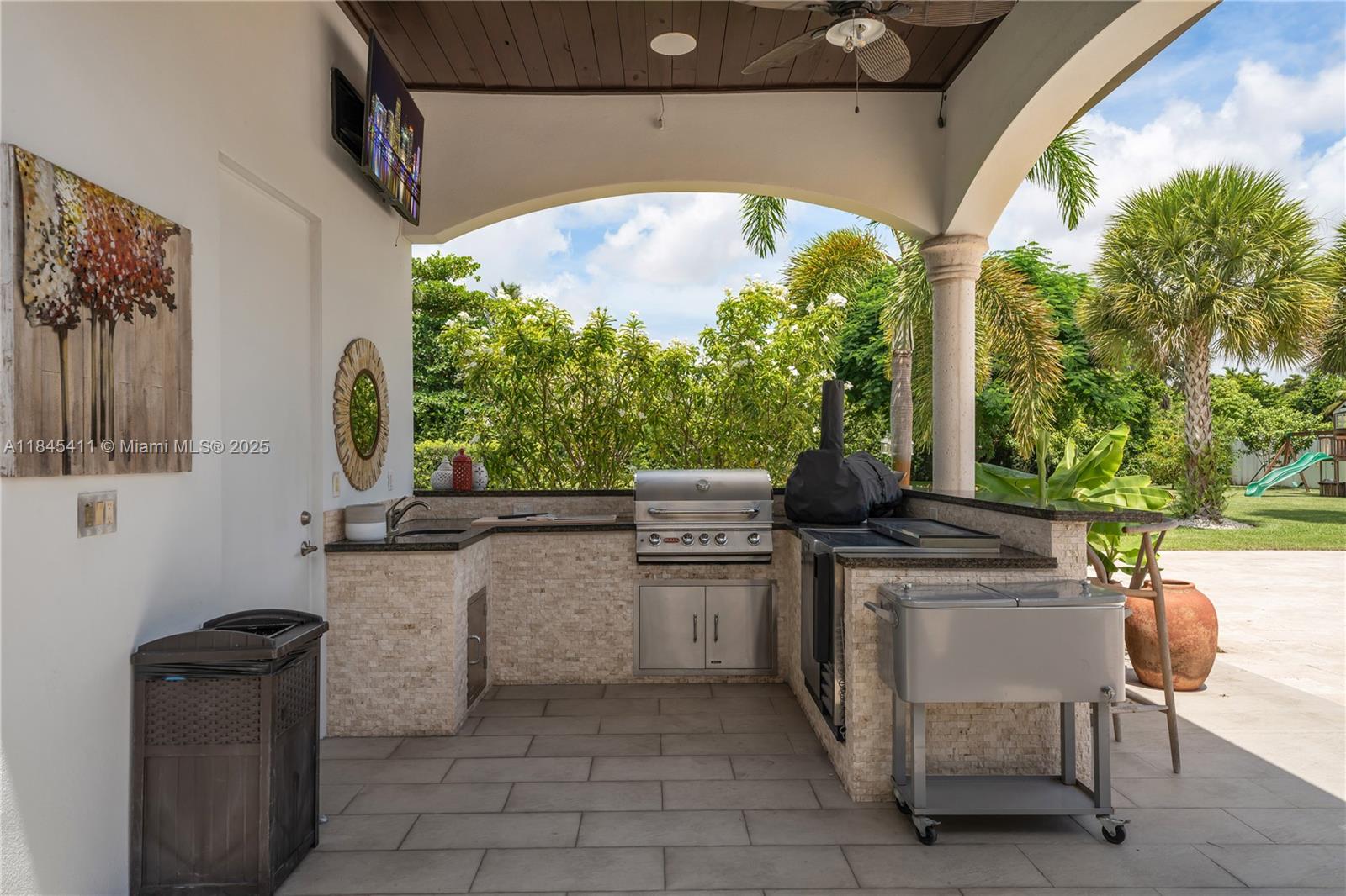 331 SW 124th Ave