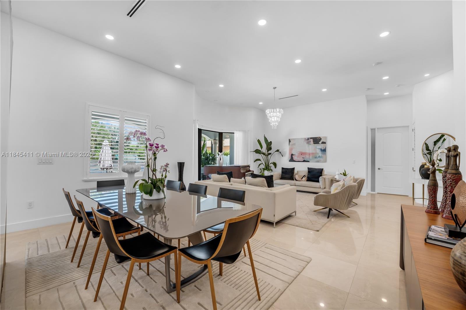 331 SW 124th Ave
