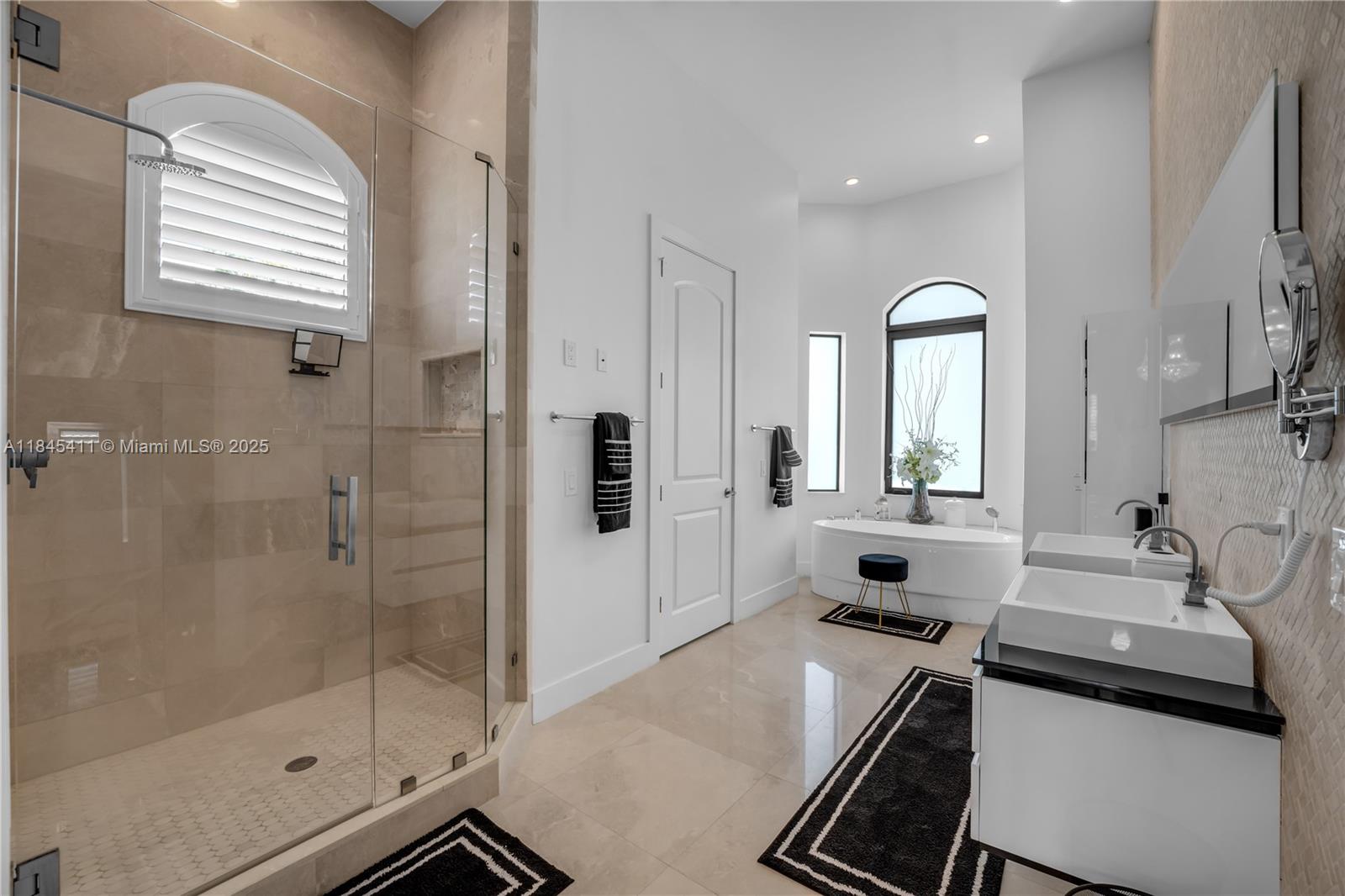 331 SW 124th Ave
