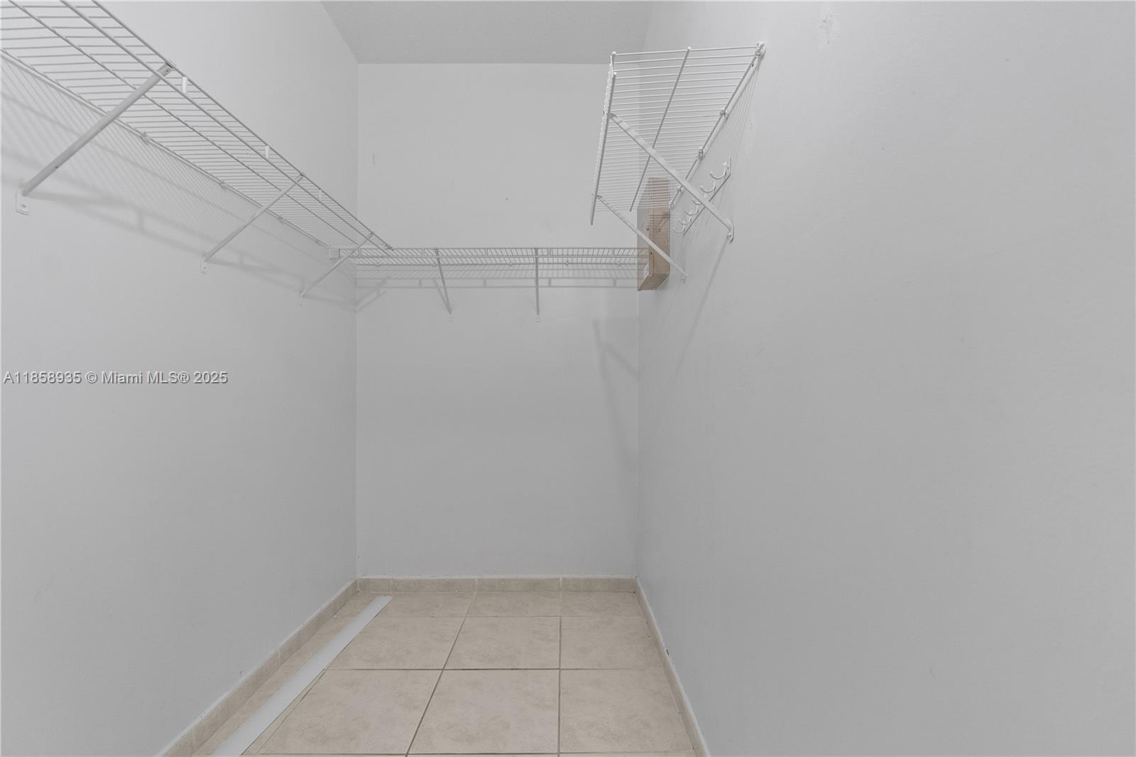 7230 NW 114th Ave # 202