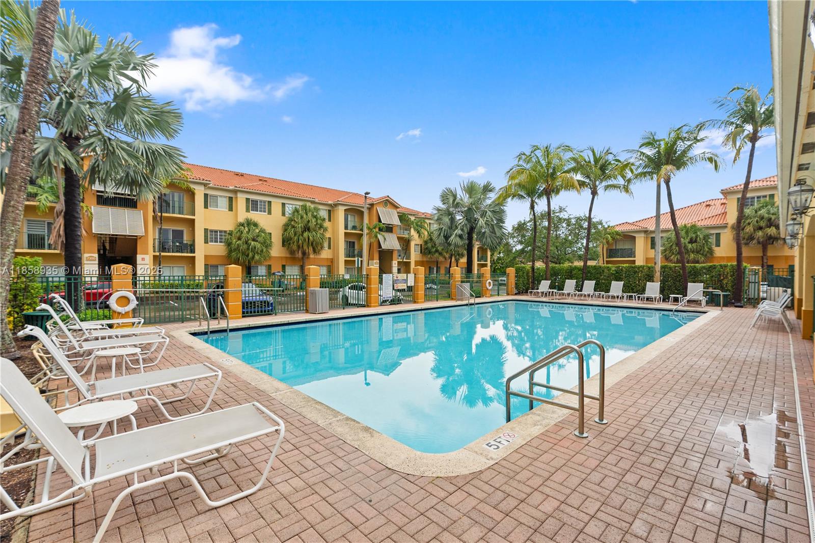 7230 NW 114th Ave # 202