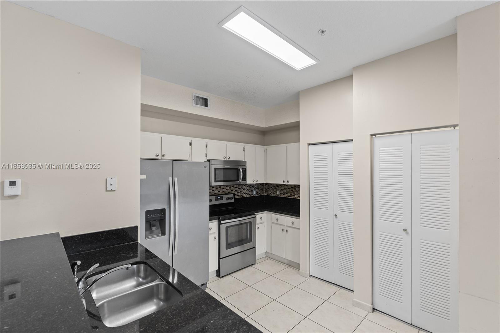 7230 NW 114th Ave # 202