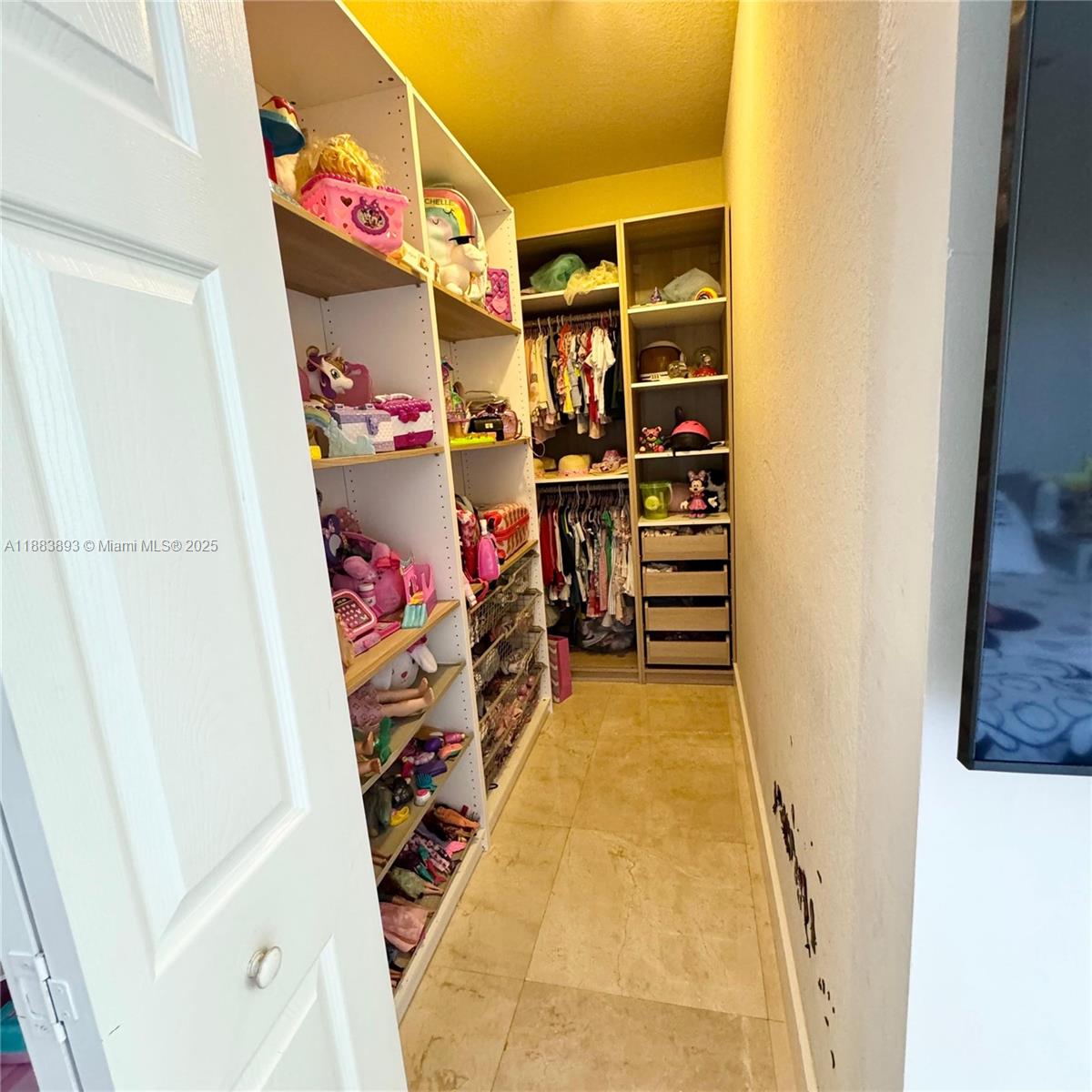 11229 NW 44th Ter