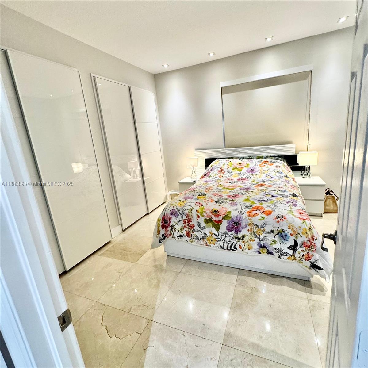 11229 NW 44th Ter