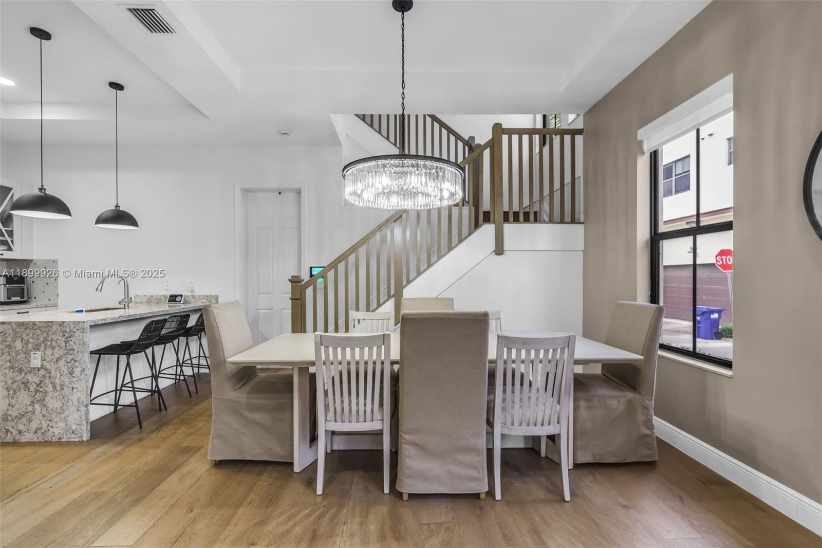 8449 NW 51st Ter, Doral