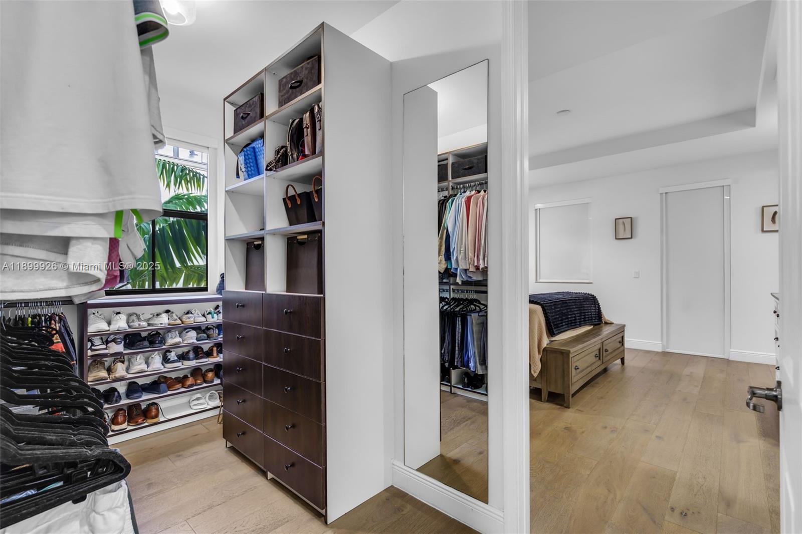 8449 NW 51st Ter, Doral