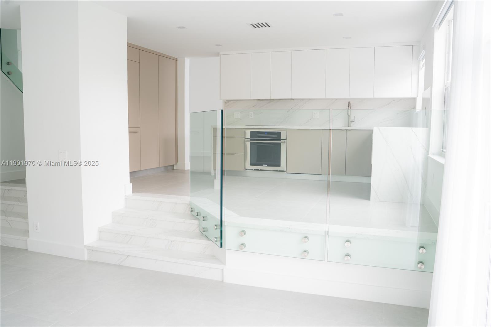 10996 NW 58th Ter, Doral