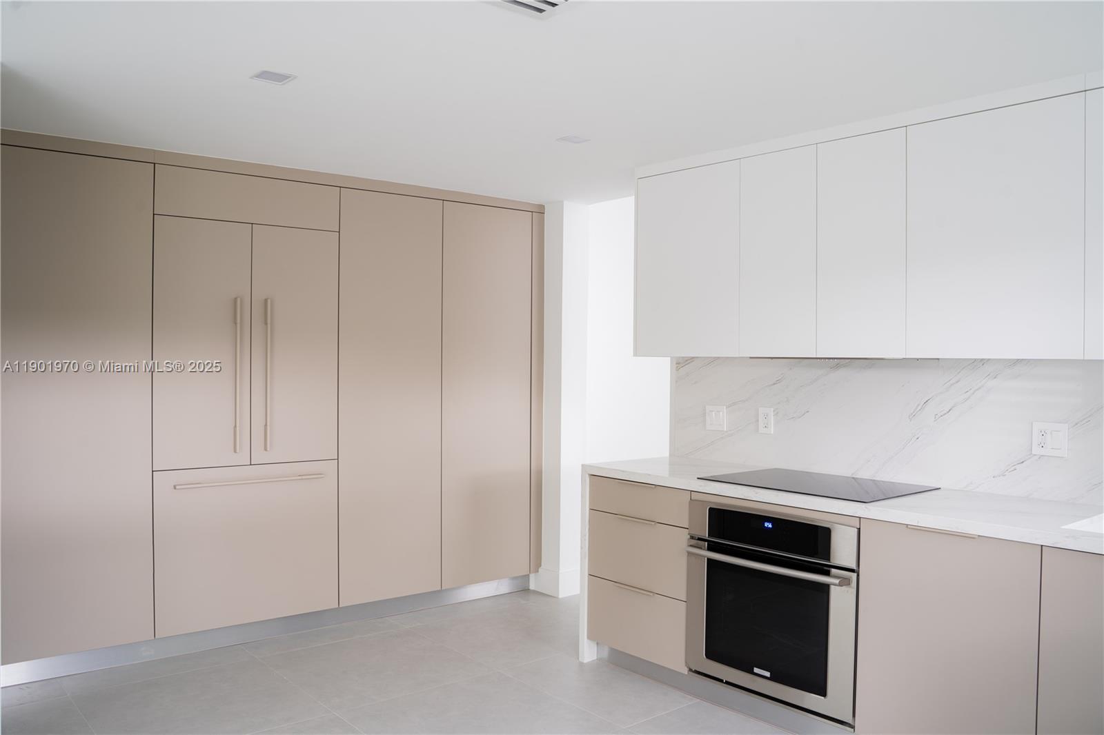 10996 NW 58th Ter, Doral