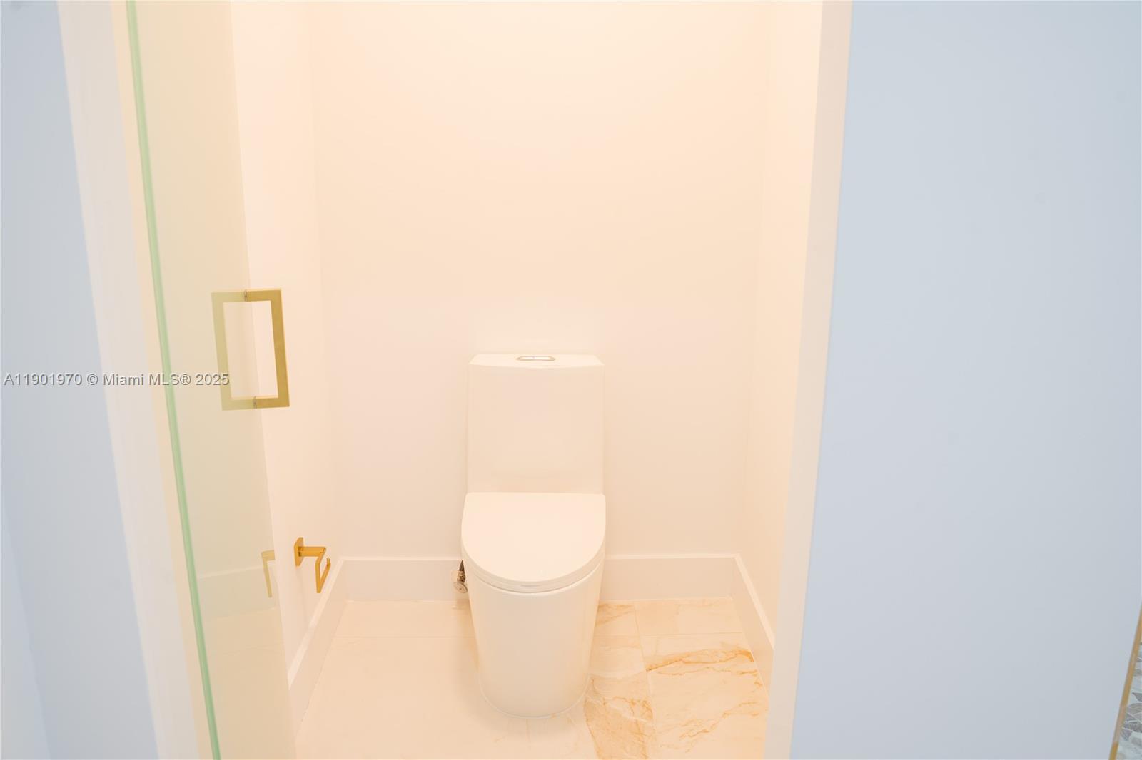 10996 NW 58th Ter, Doral