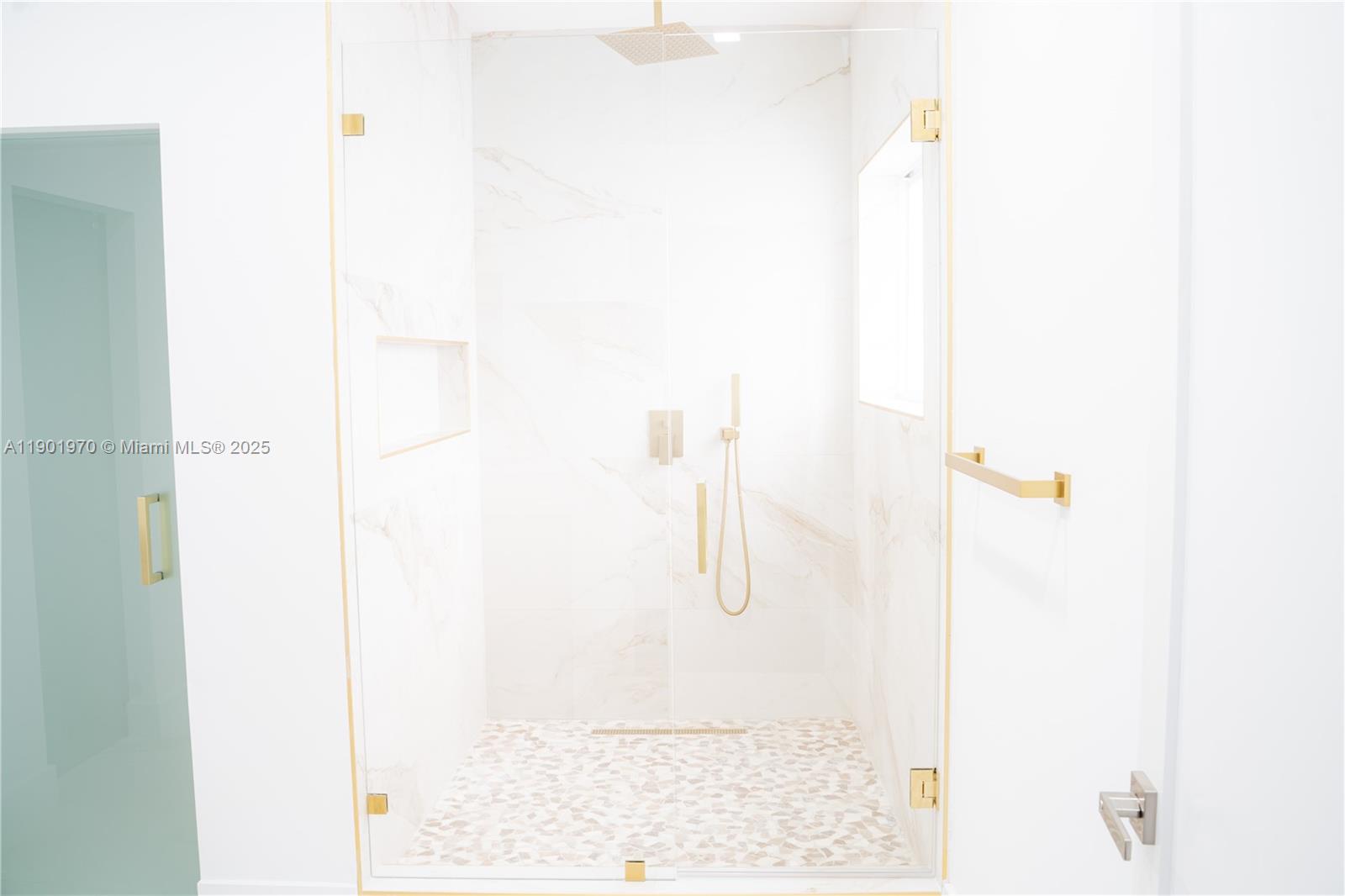 10996 NW 58th Ter, Doral