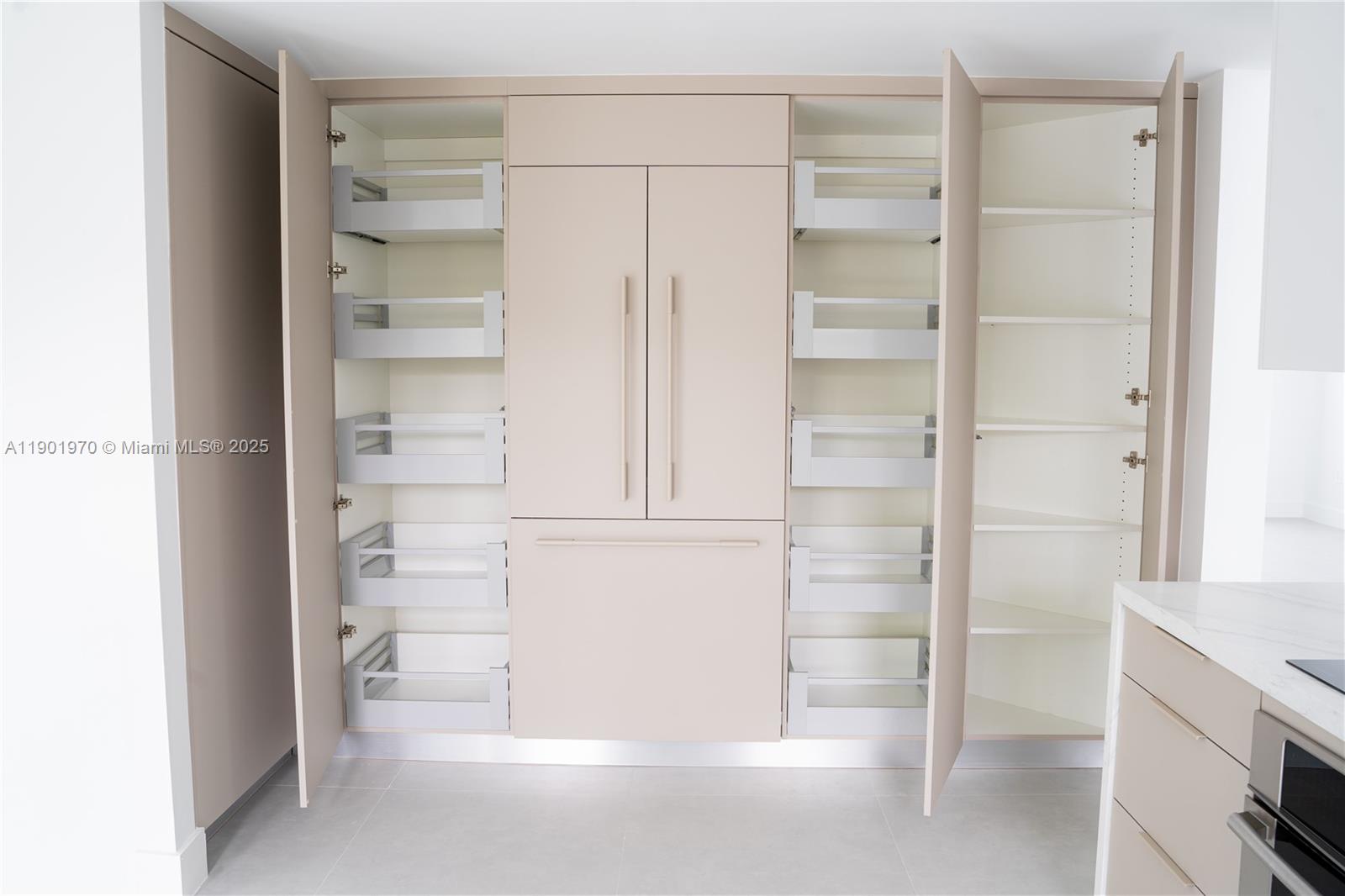 10996 NW 58th Ter, Doral